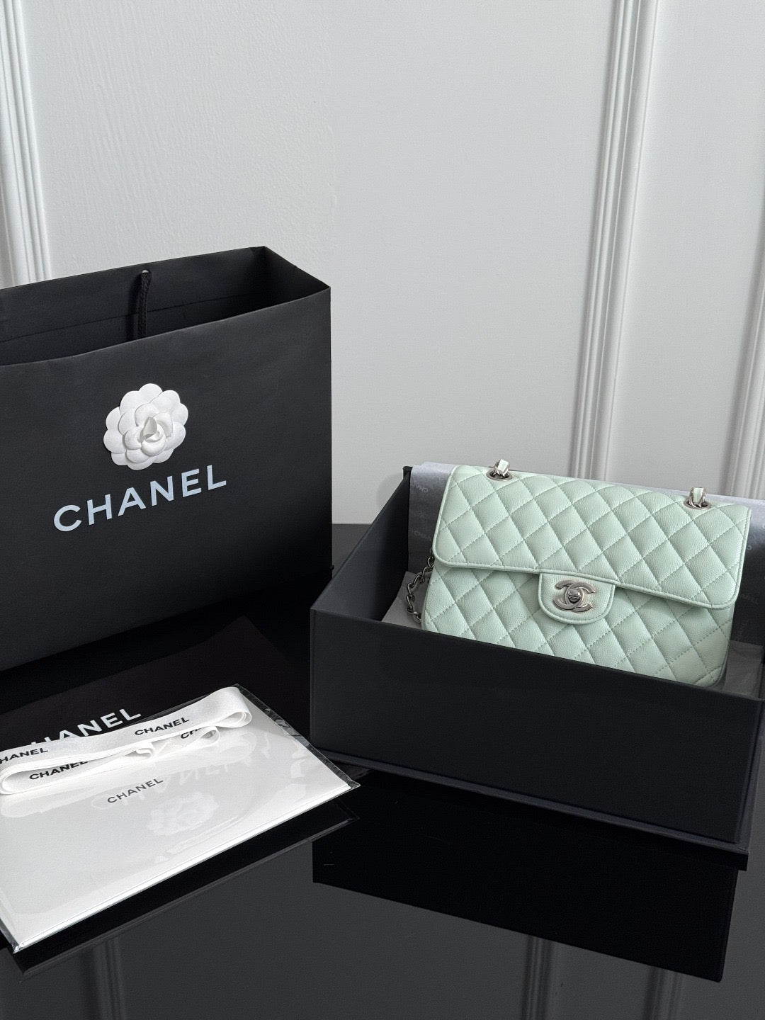 Chan cf23 chain shoulder bag