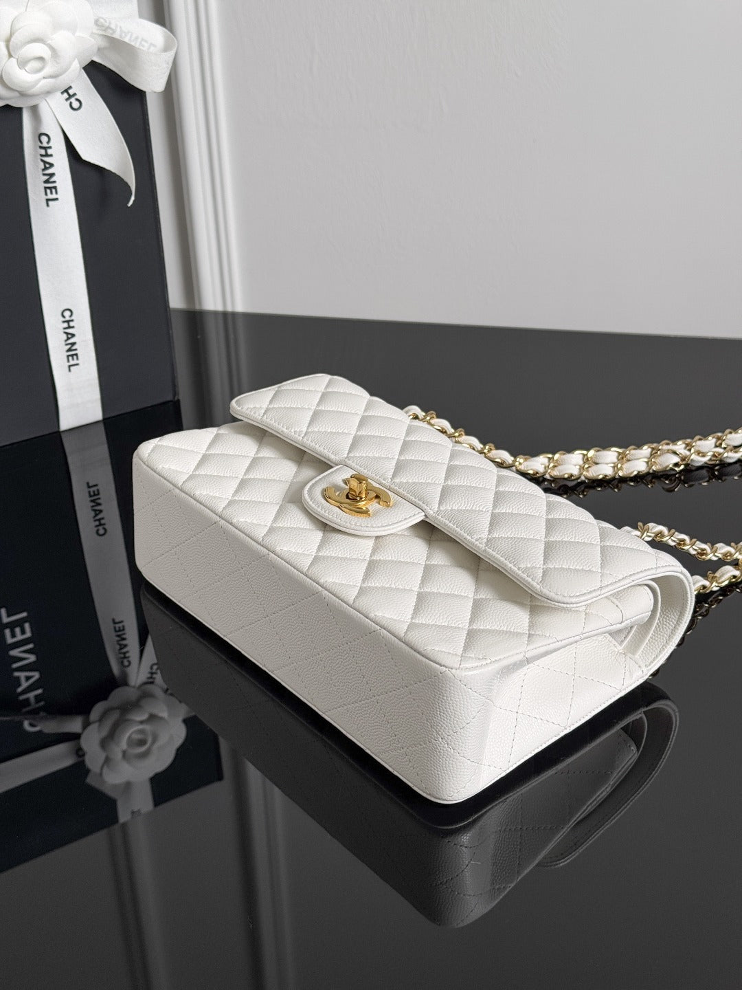 Chan cf23 chain shoulder bag