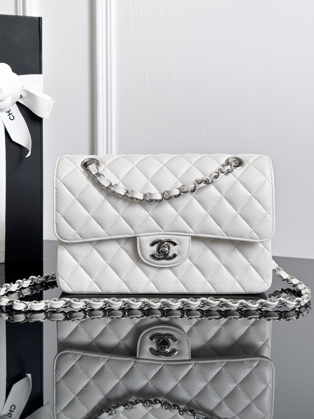 Chan cf23 chain shoulder bag