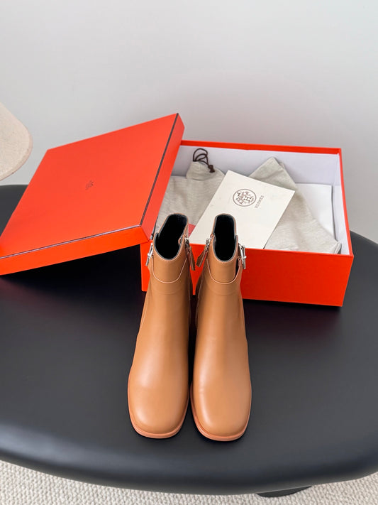 Herm 26ss ankle boots
