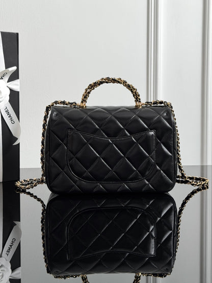 Chan 24B twist handle shoulder bag