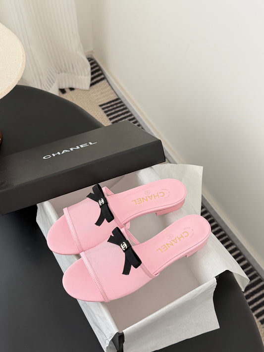 Chan 26ss bow mesh slides