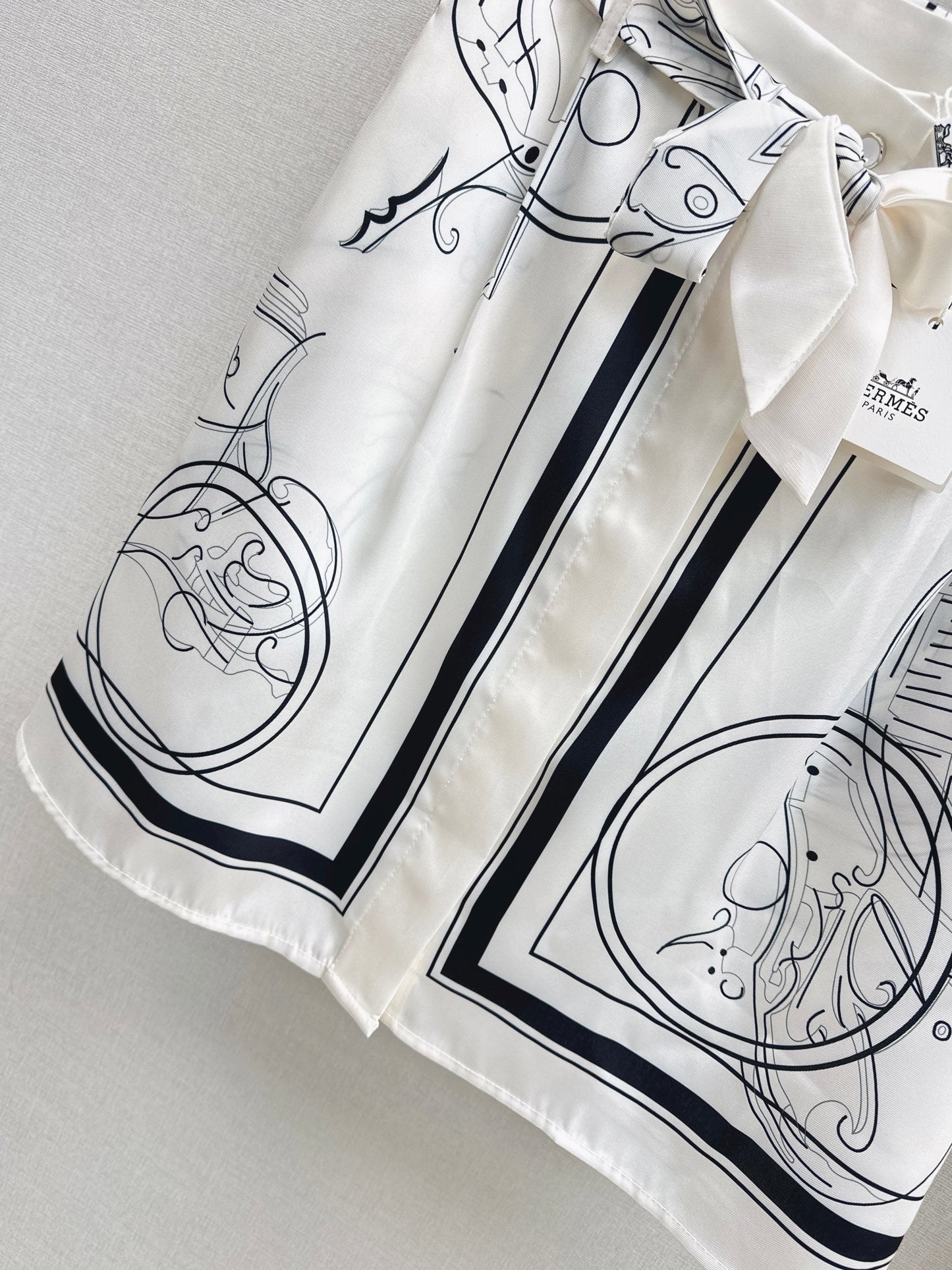 Herm 26ss print silk skirts