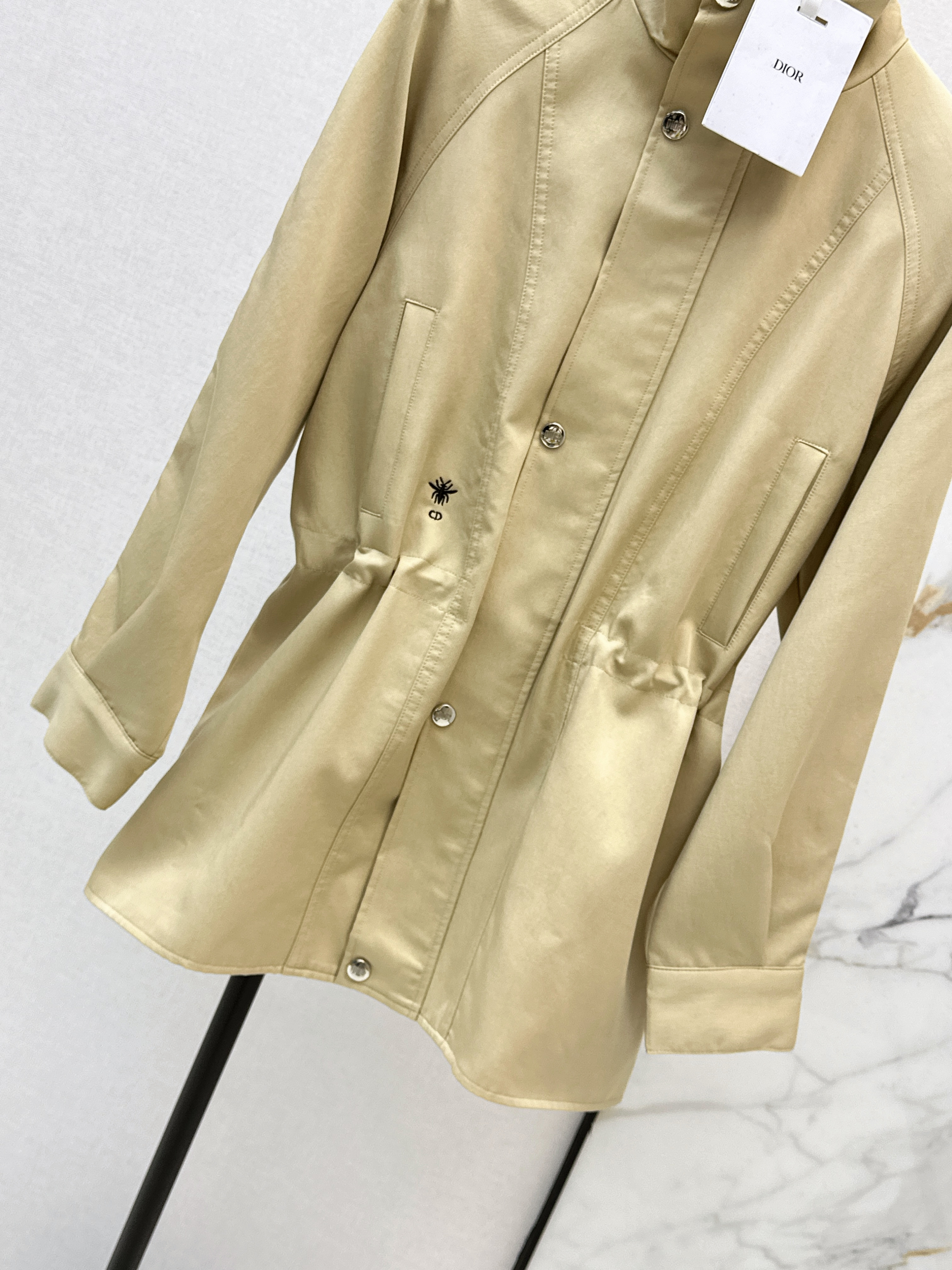CD 26ss trench coat
