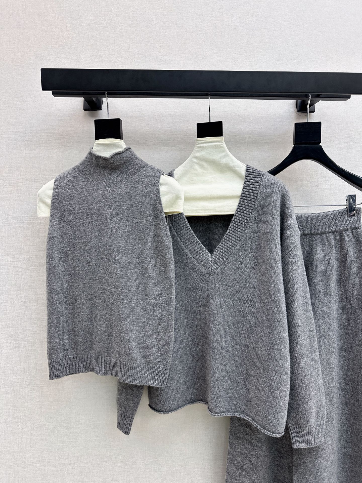 Brun 25fw knit suit sleeveless vest+sweater+pants set