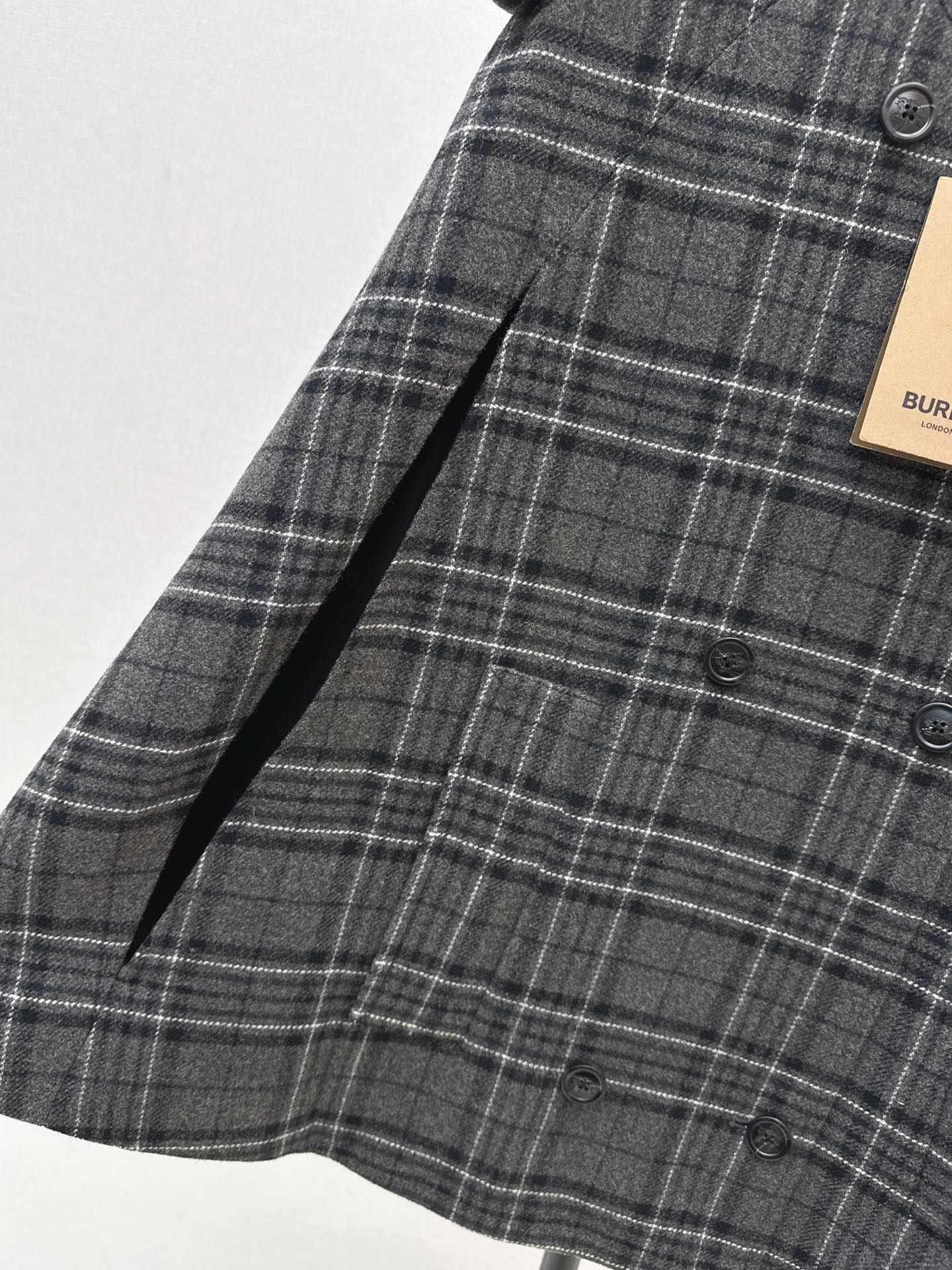Burb 25fw check cape coats