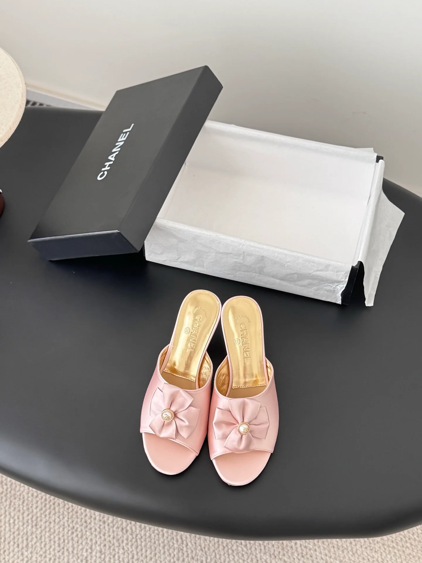 Chan 26ss kitten heel slides