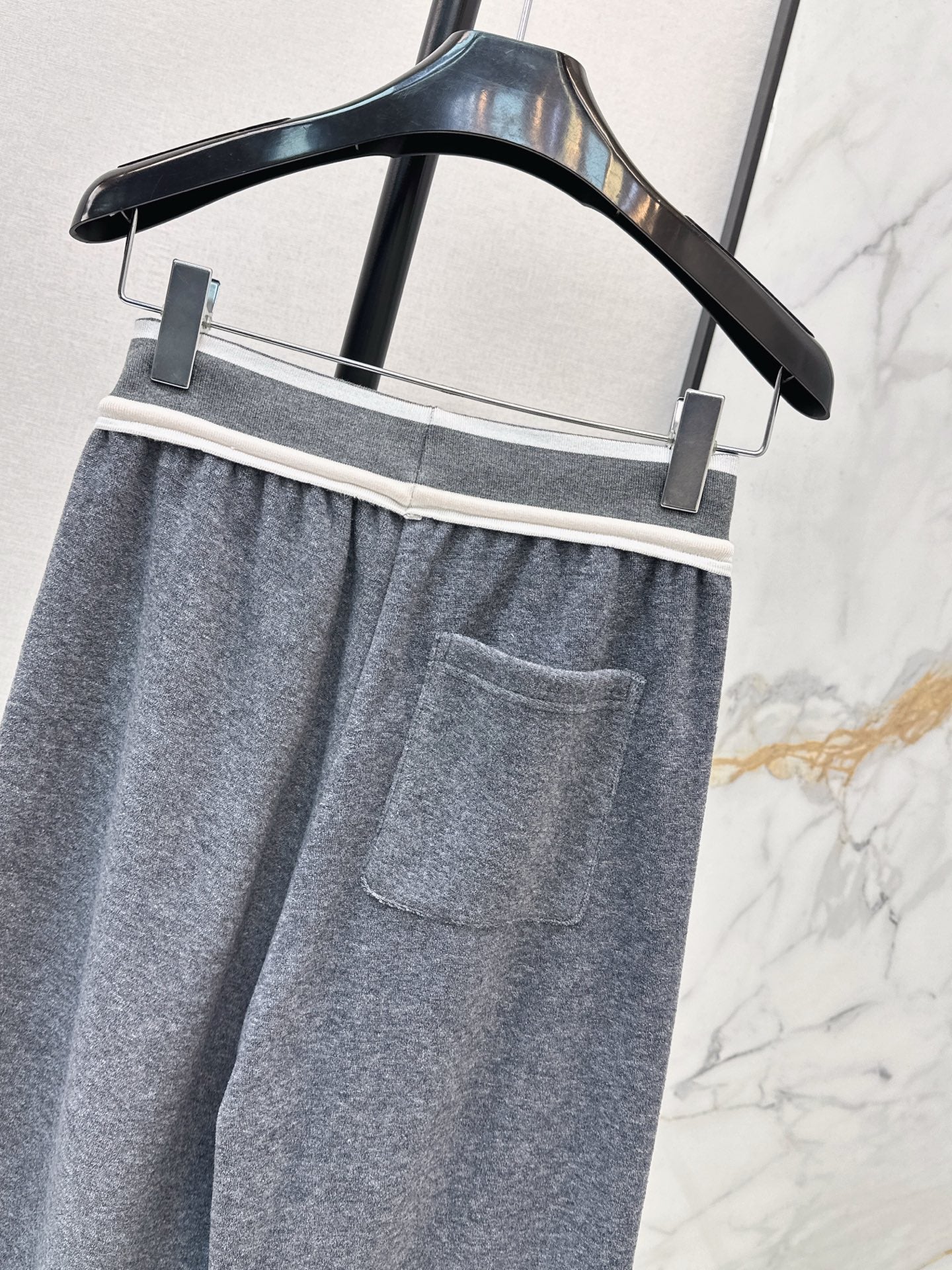 Celi 25fw straight pants