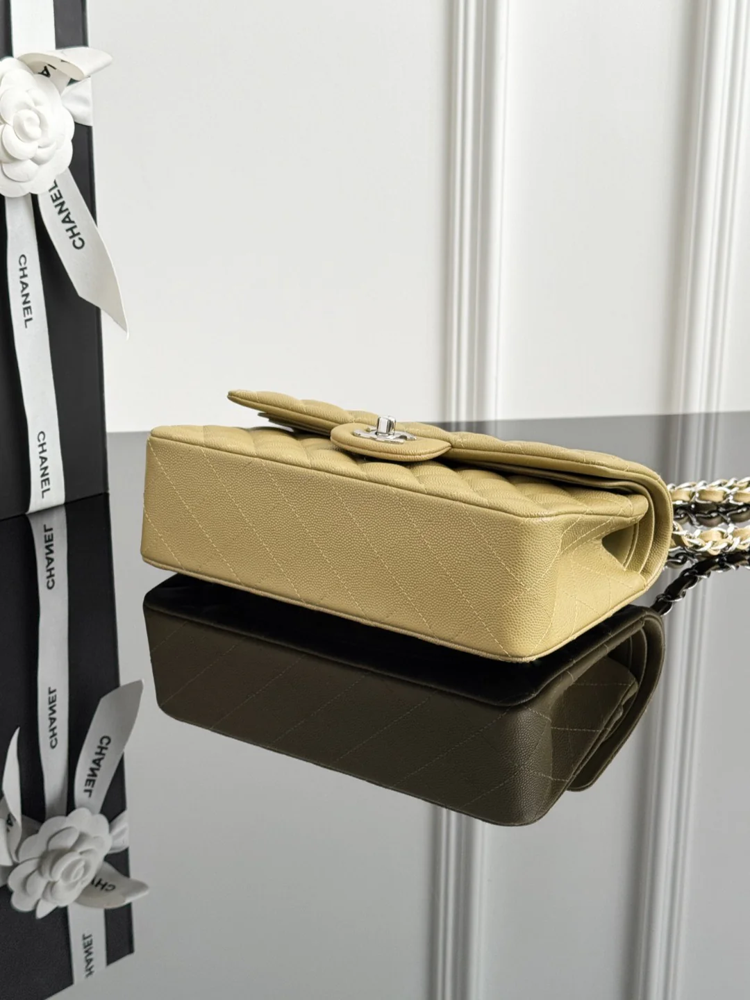 Chan cf23 chain shoulder bag