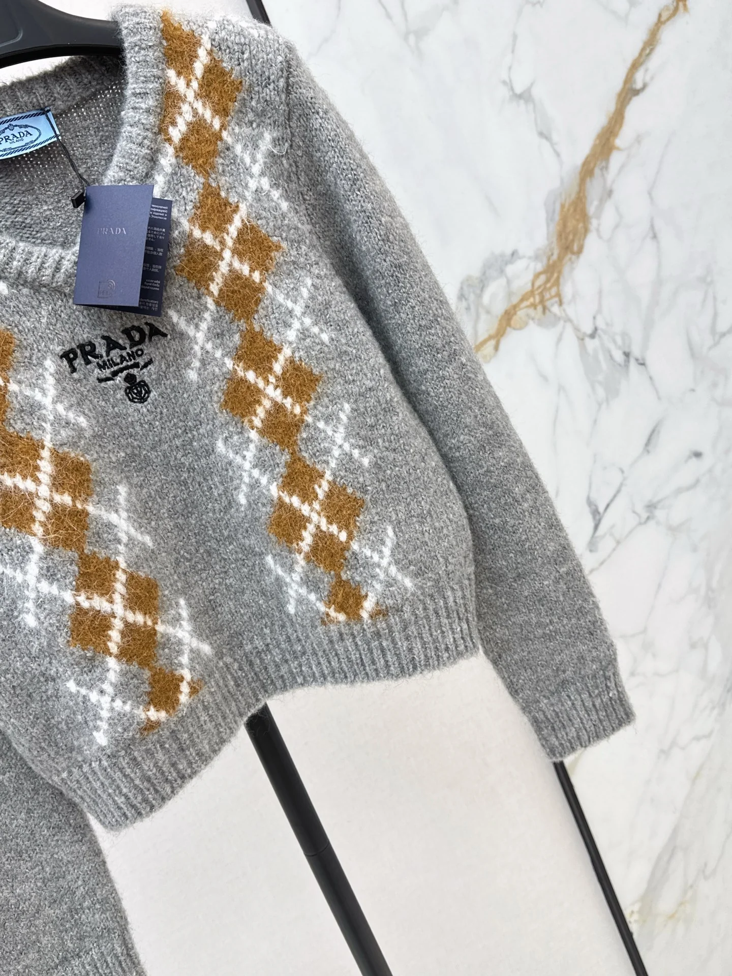 Prad 25fw knit sweater