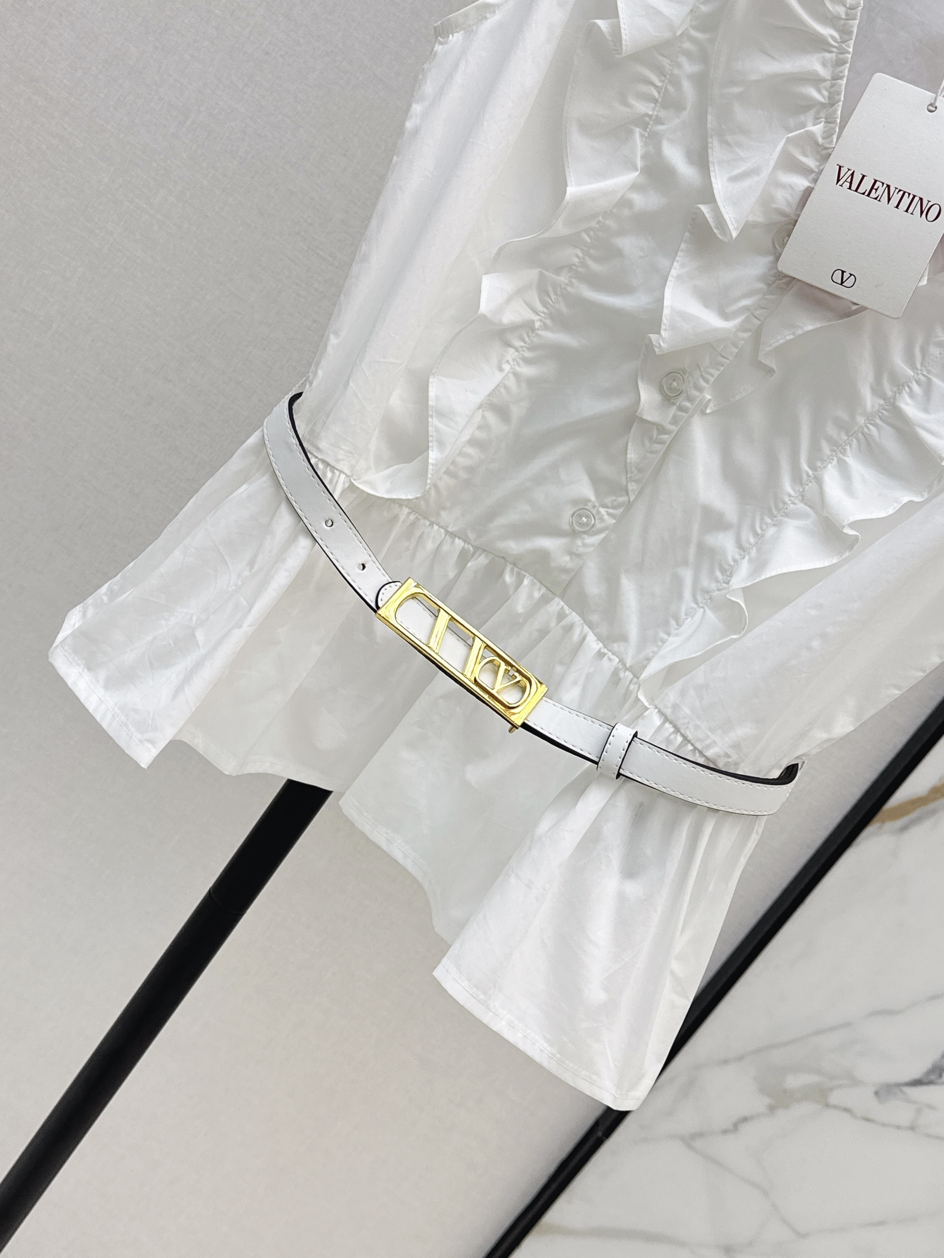 Valen 26ss sleeveless shirt