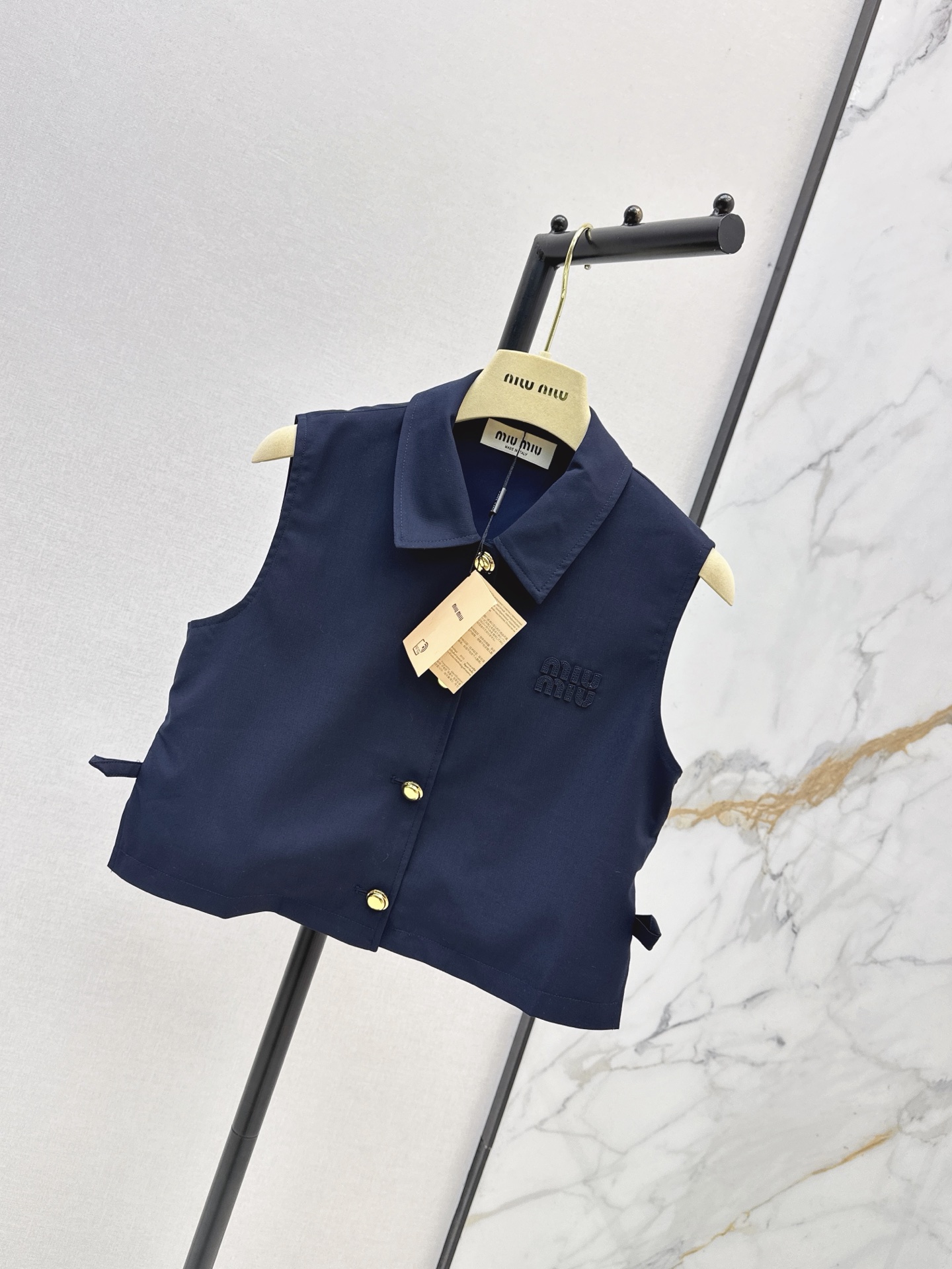 Miu 26ss sleveless waistcoat