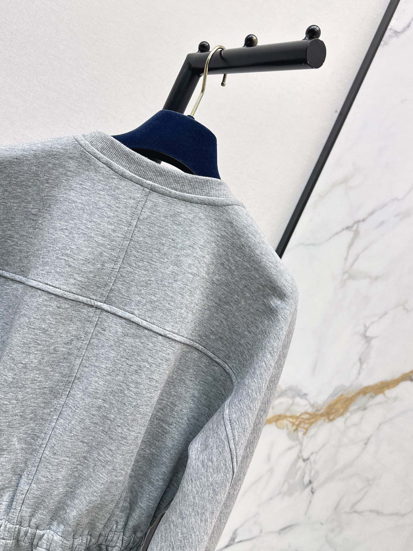 Loui 26ss waist cinching sweatshirt