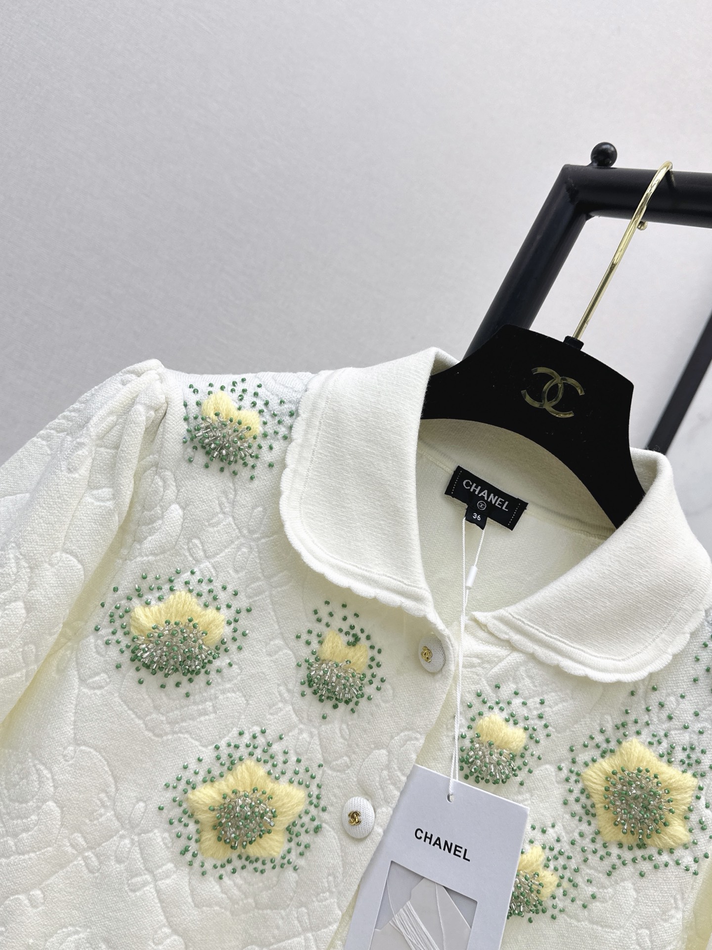 Chan 26ss 3d floarl knit sweater