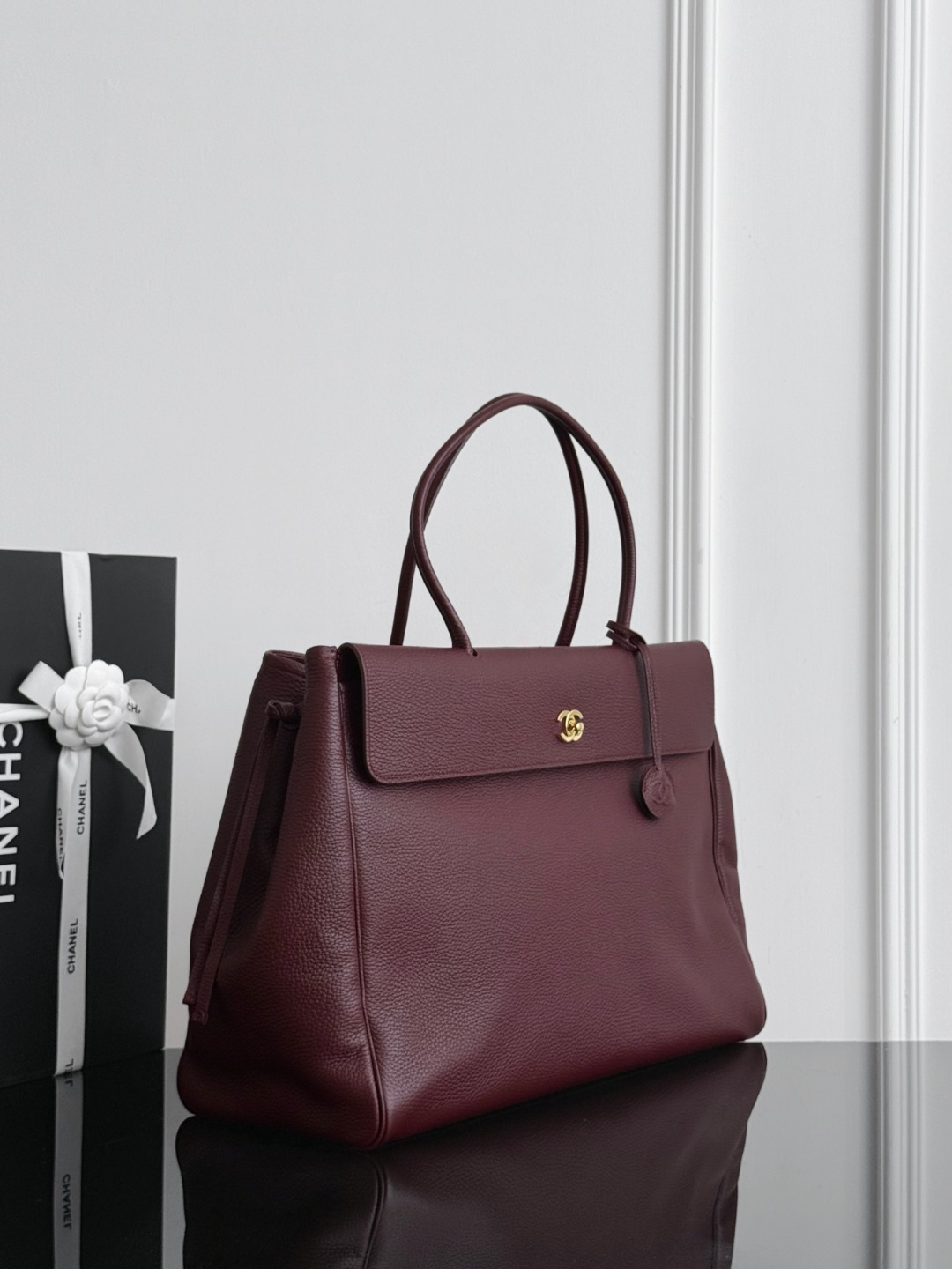 Chan 26S large tote bag