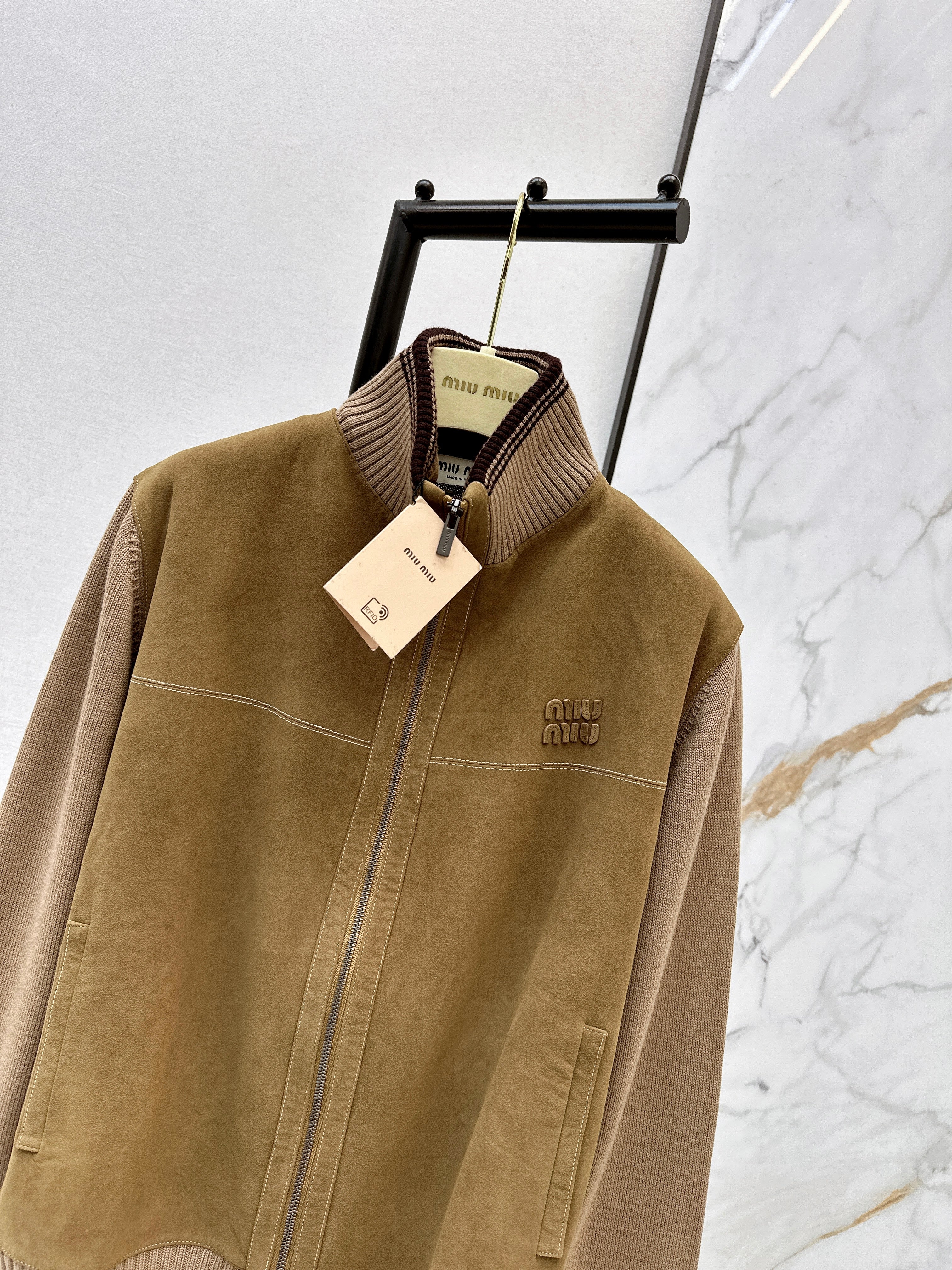 Miu 26ss wool contact sheepskin zipper cardigan