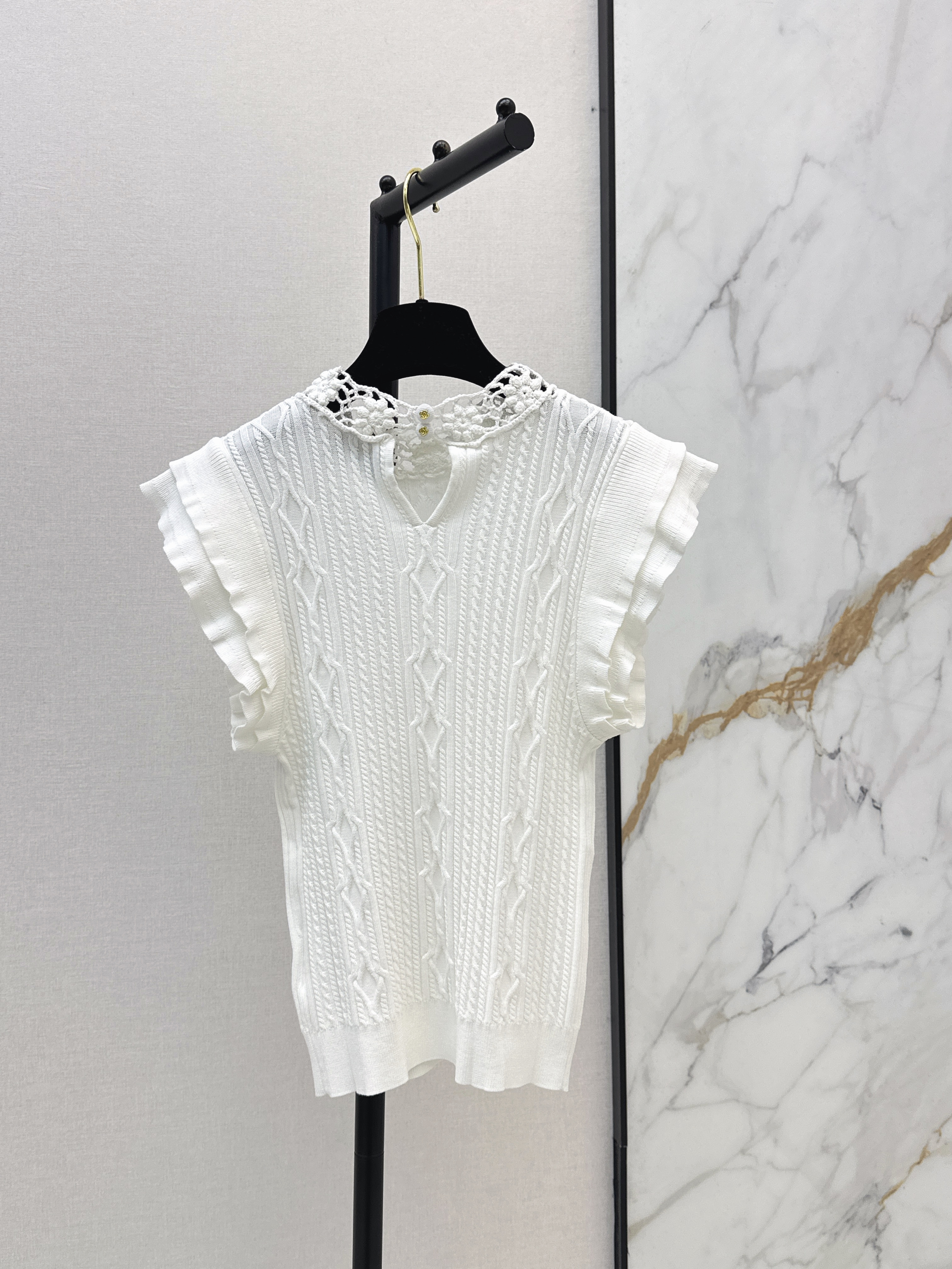 Chan 26ss lace collar knit top