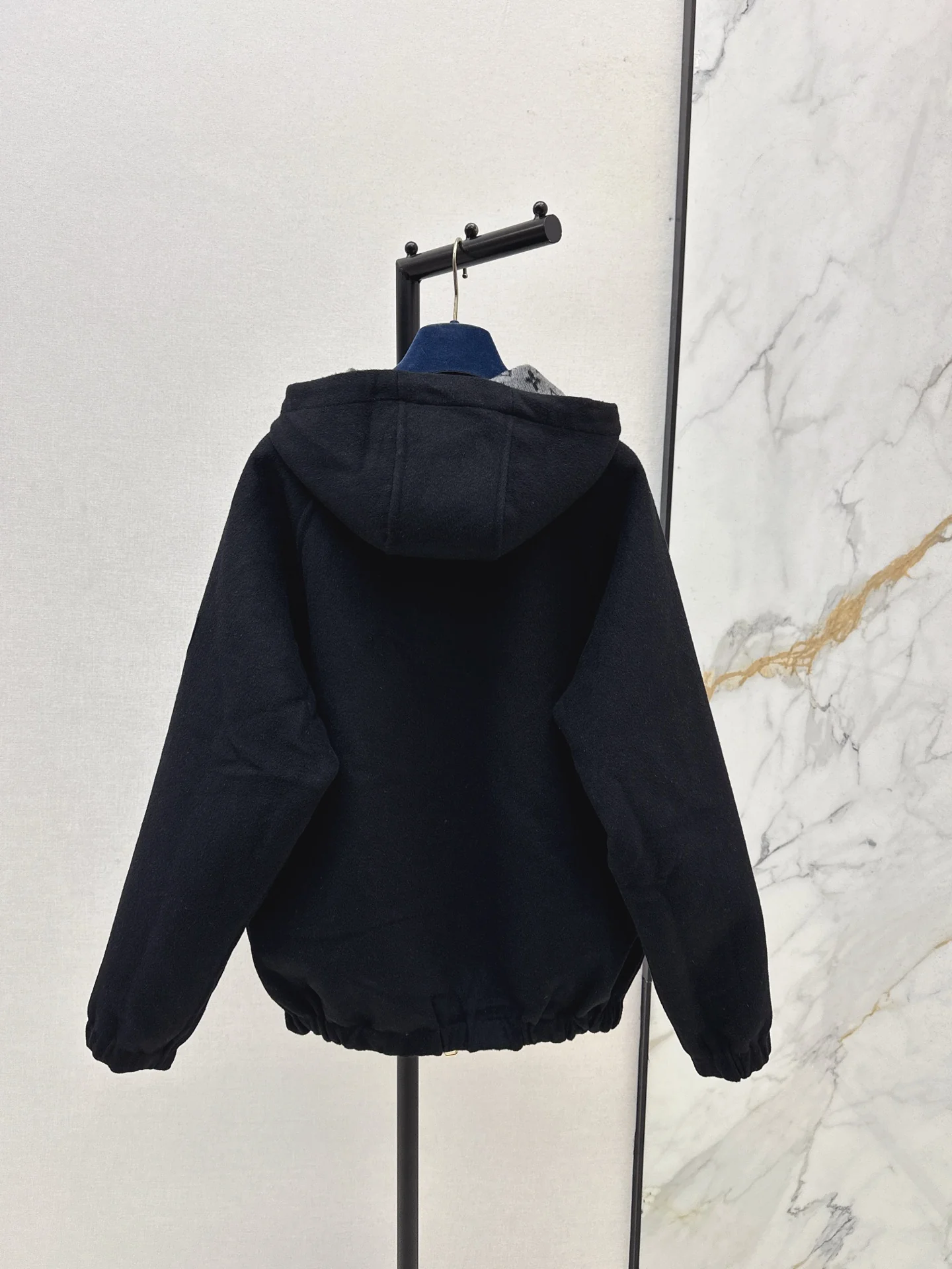 Loui 25fw reversible hooded jacket