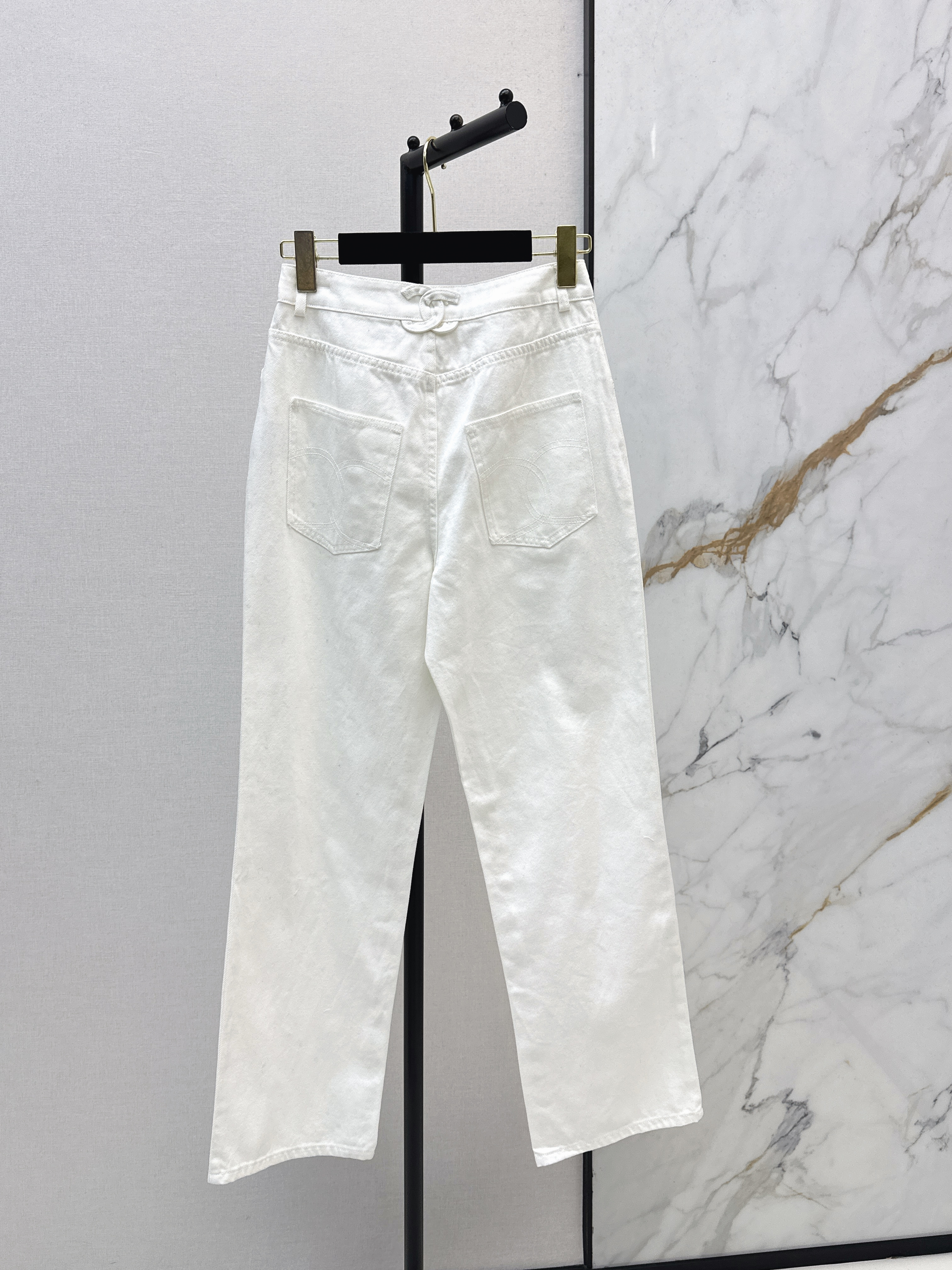 Chan 26ss straight jaens