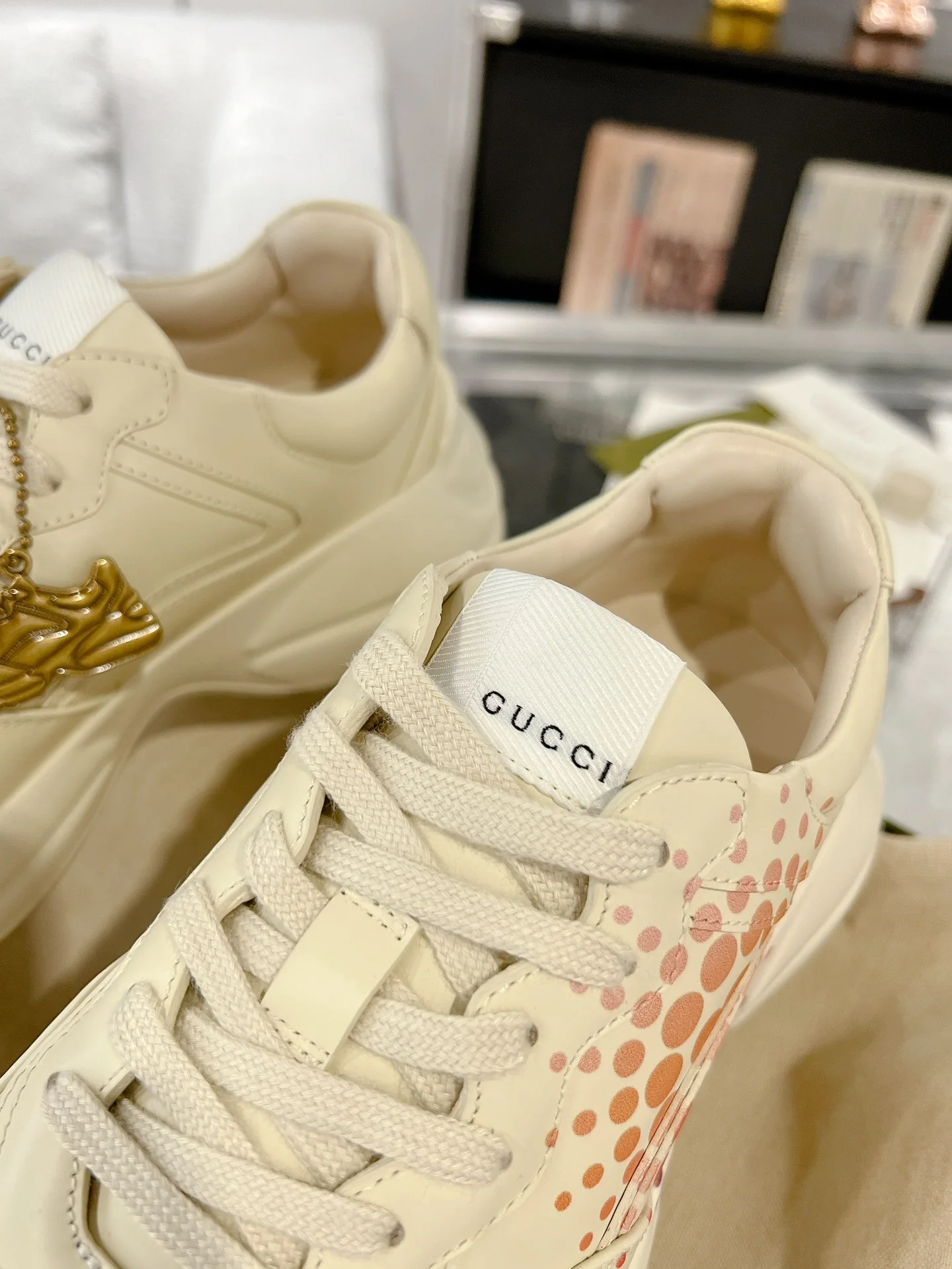 Gucc 25fw dad's shoes
