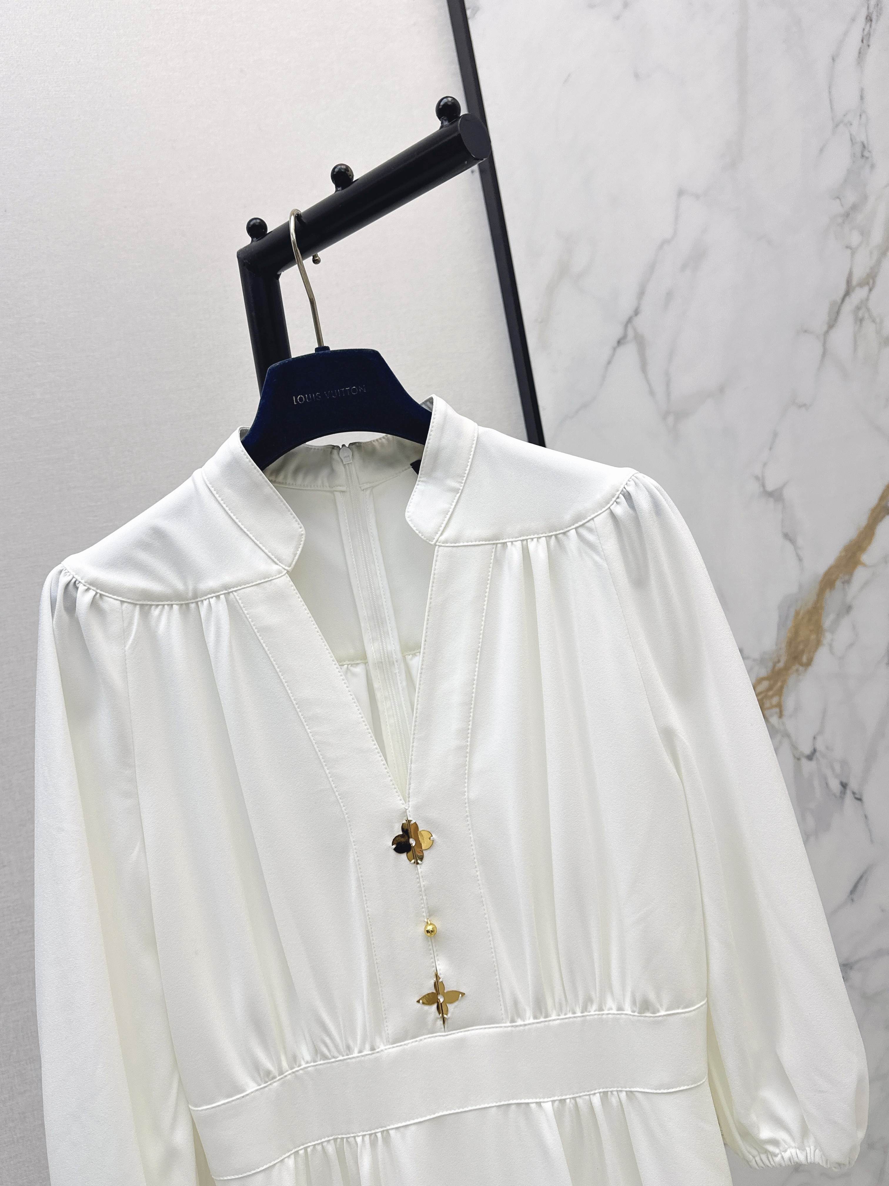 Loui 26ss empire-waist maxi dress
