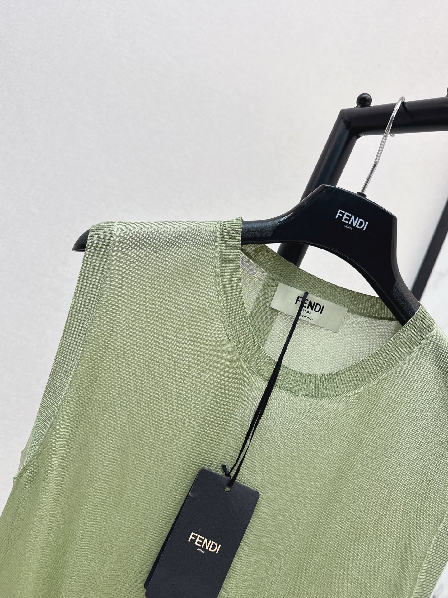 Fen 26ss vest