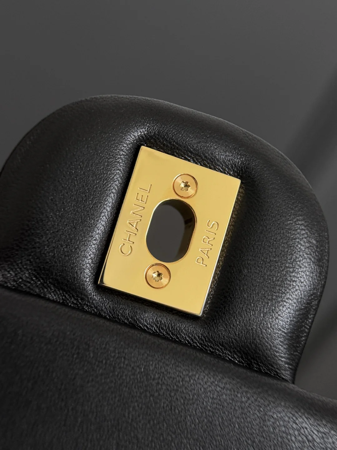 Chan cf17 chain shoulder bag