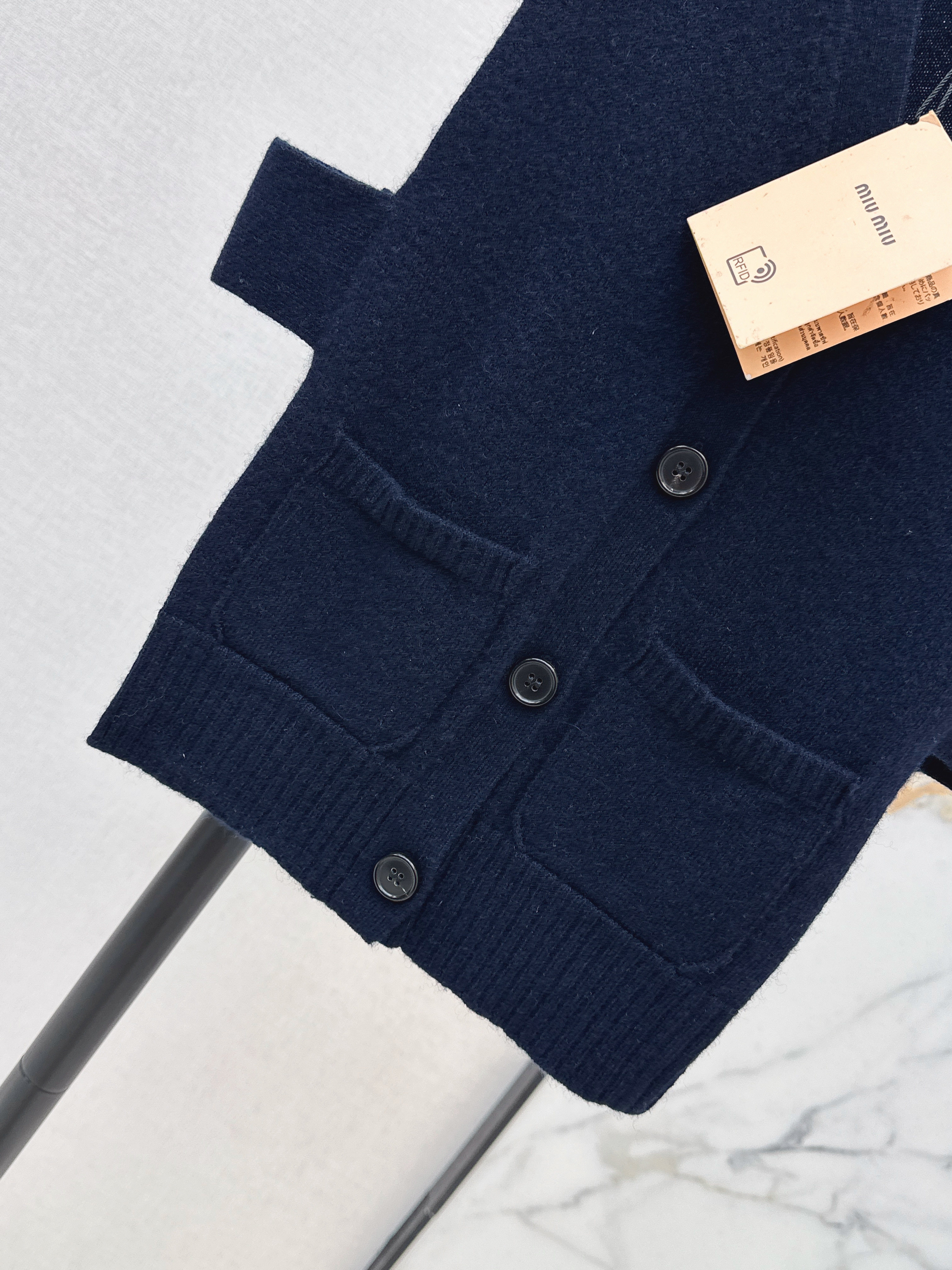 Miu 26ss cashmere vest