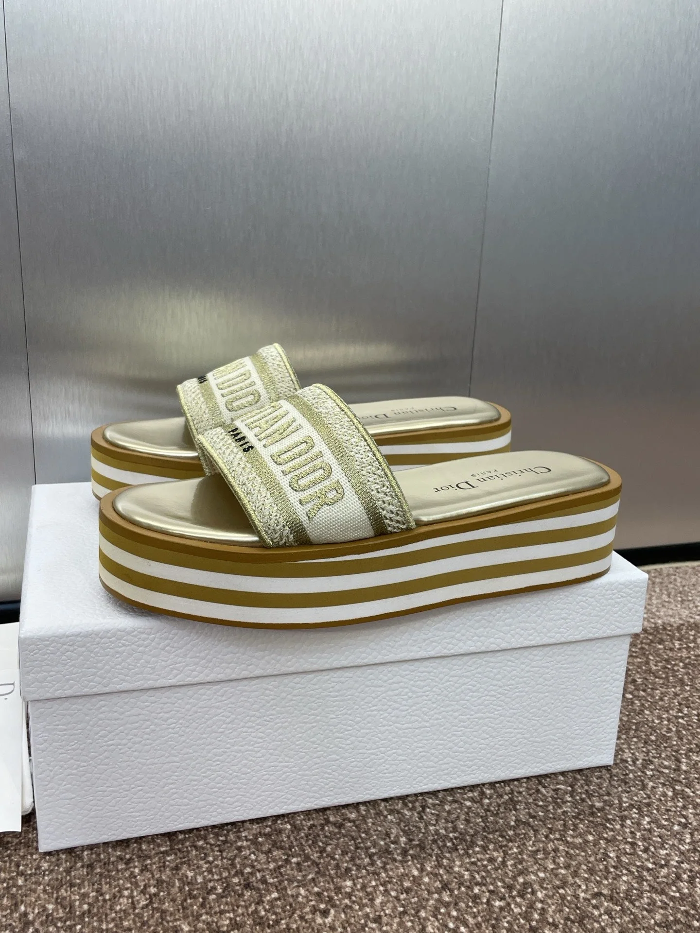 D 25ss ivieta dway slippers