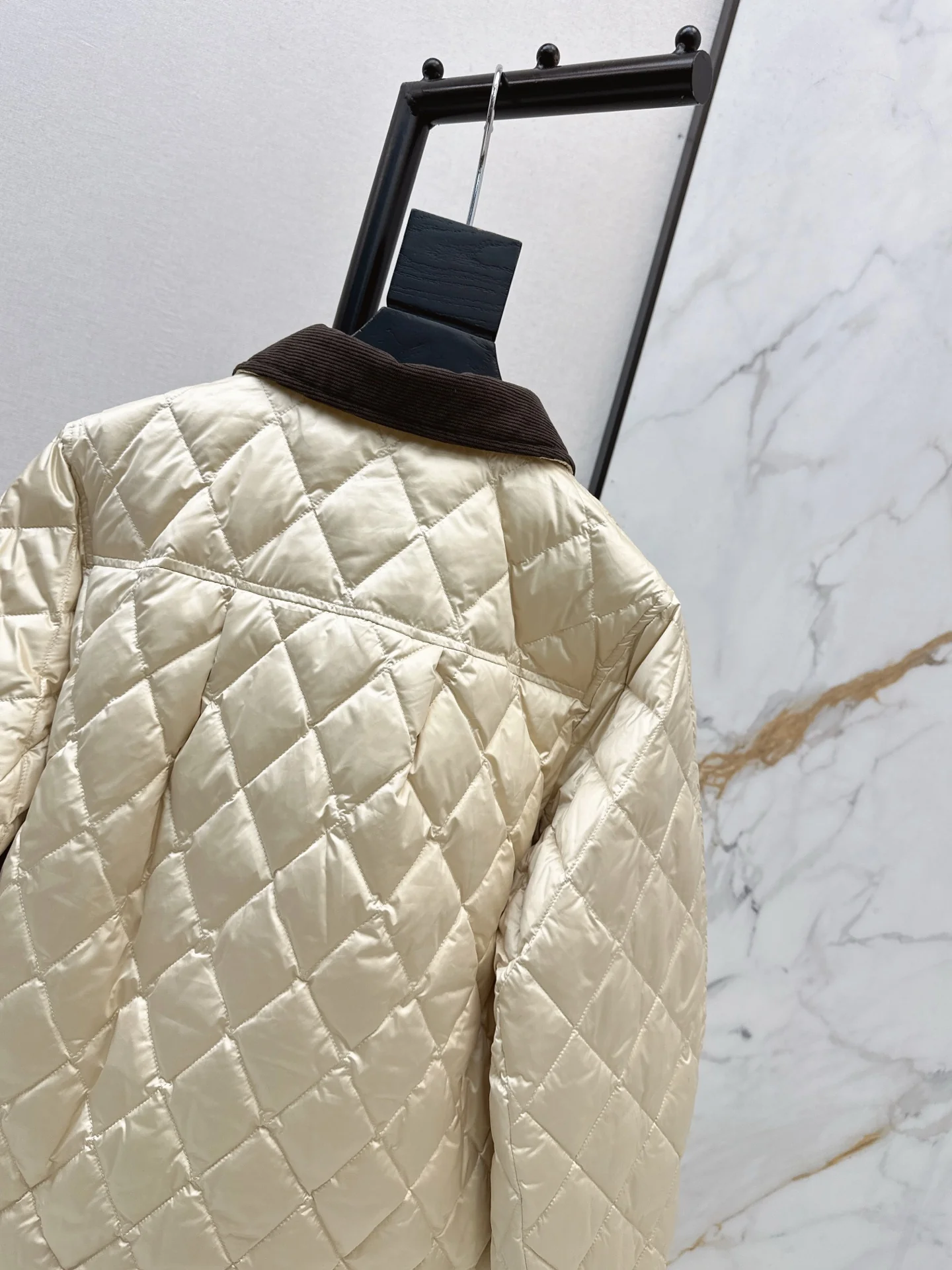 Brun 25fw down jacket