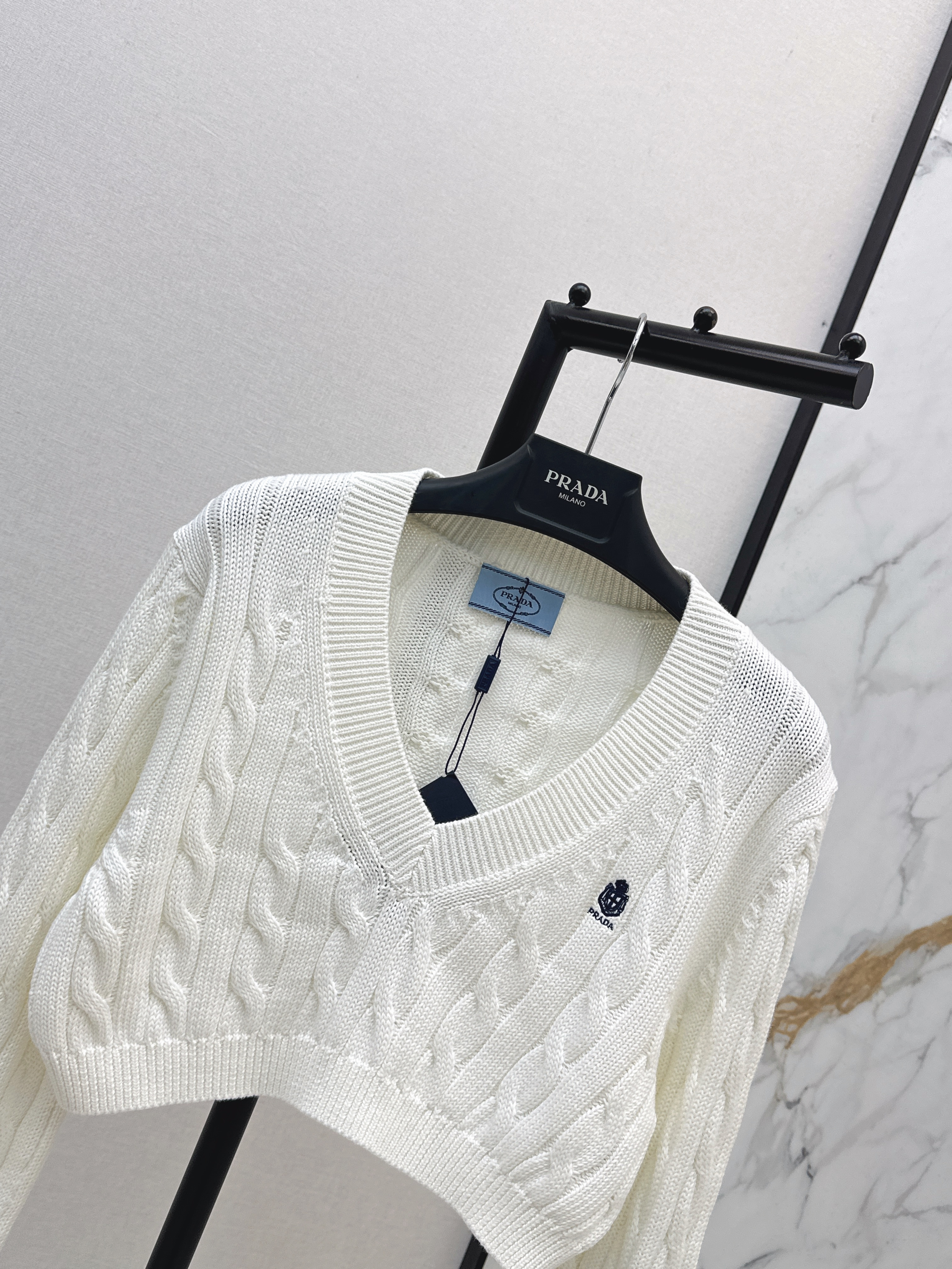 Pra 26ss cable knit cropped sweater