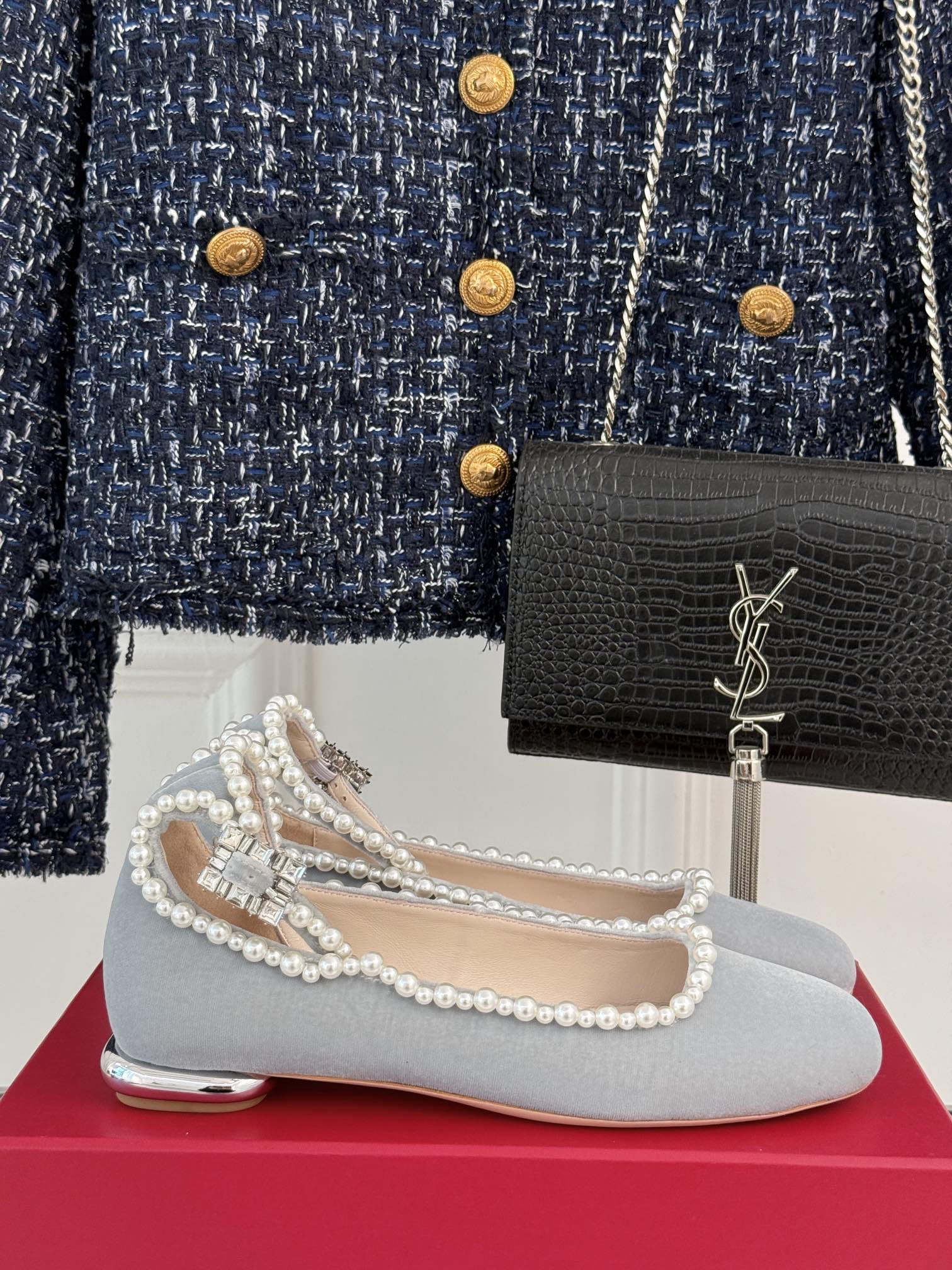 R Vi pearls ballerina shoes