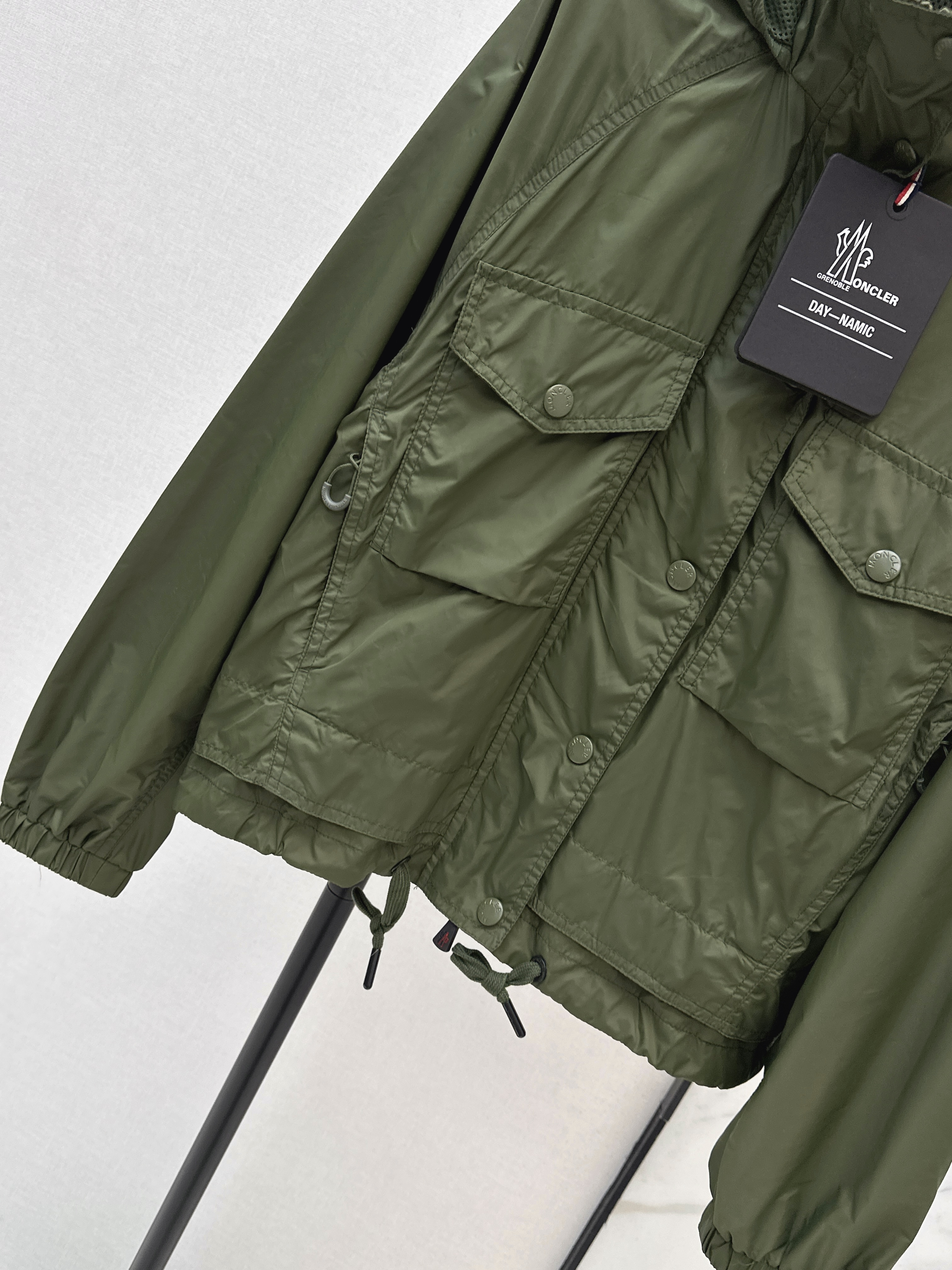 Monc 26ss trench coat