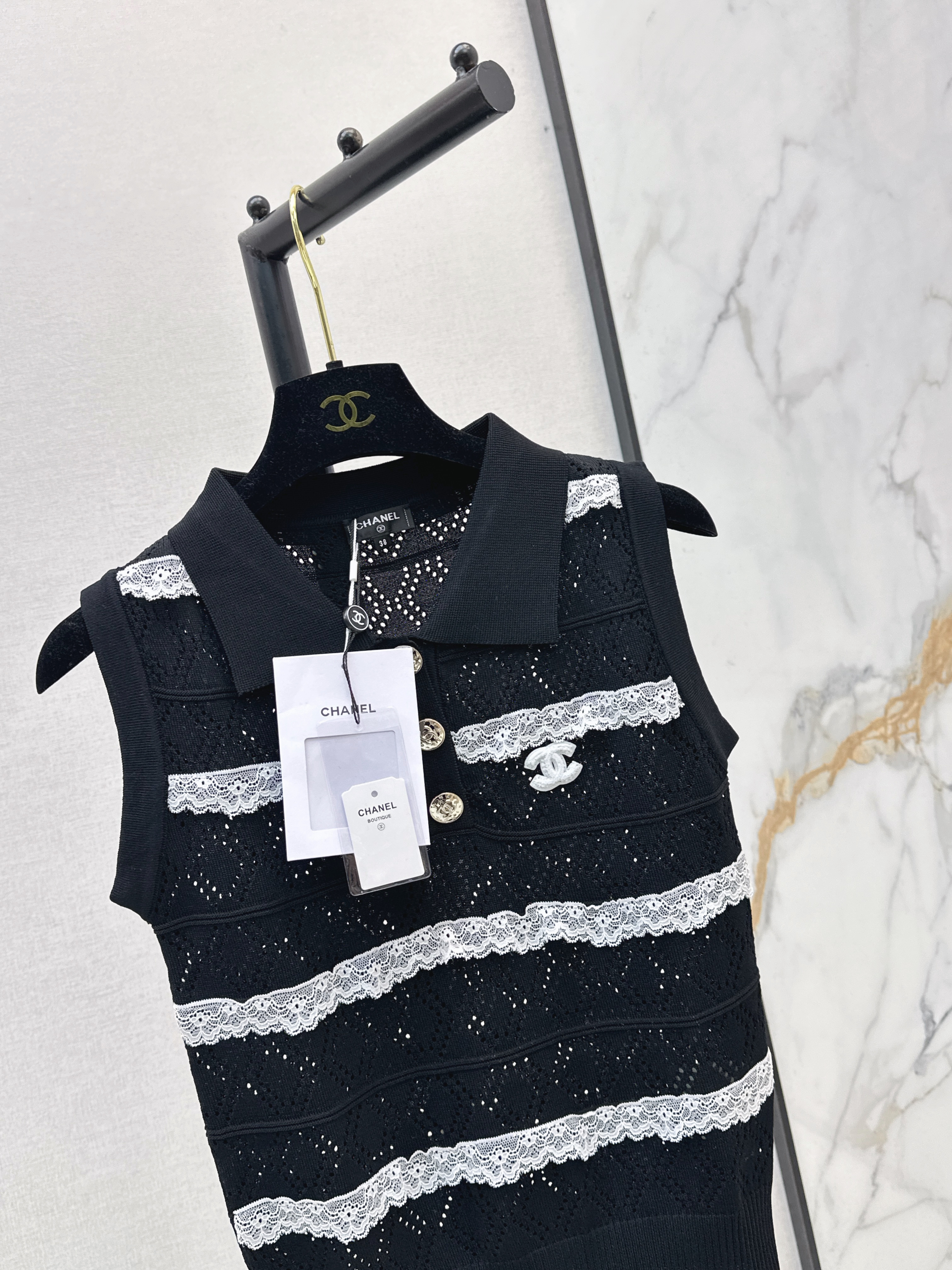 Chan 26ss lace knit vest