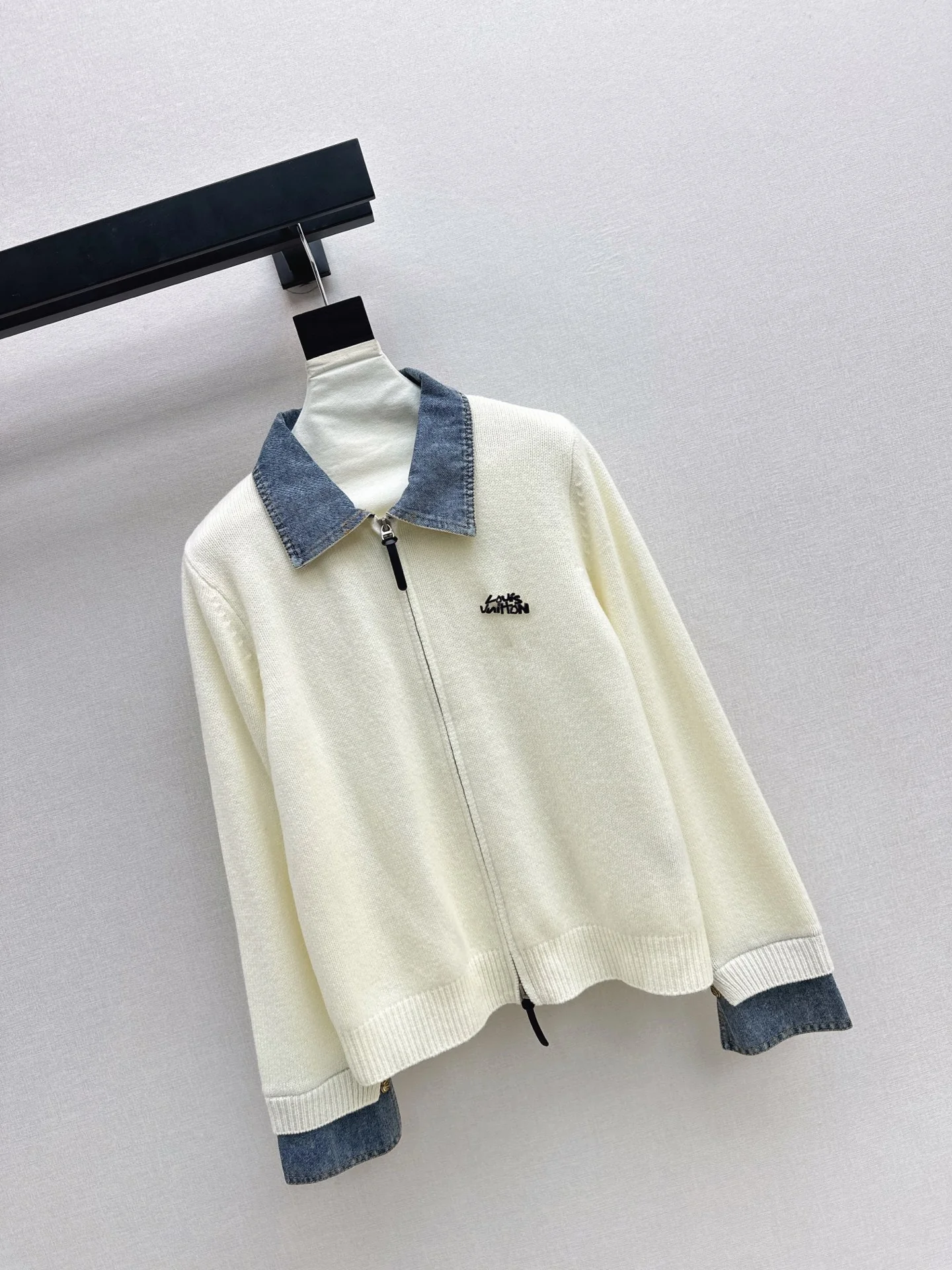 Loui 25fw polo cardigan