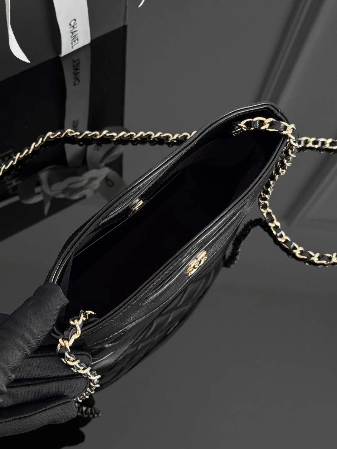 Chan 31bag nano shoulder bags