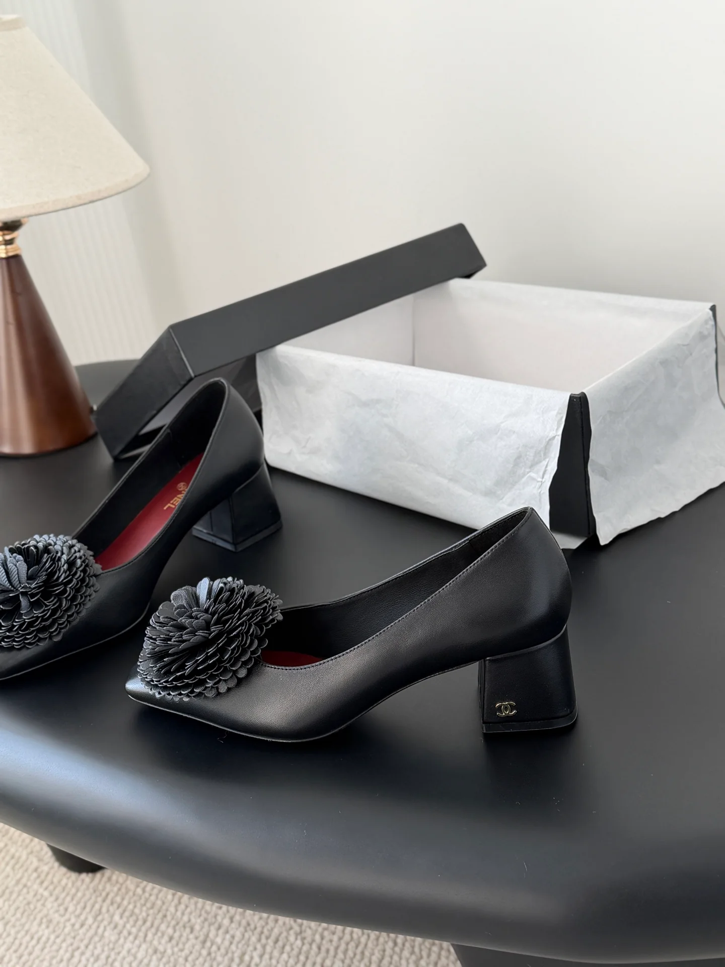 Chan 26K camellia flower chunky heels