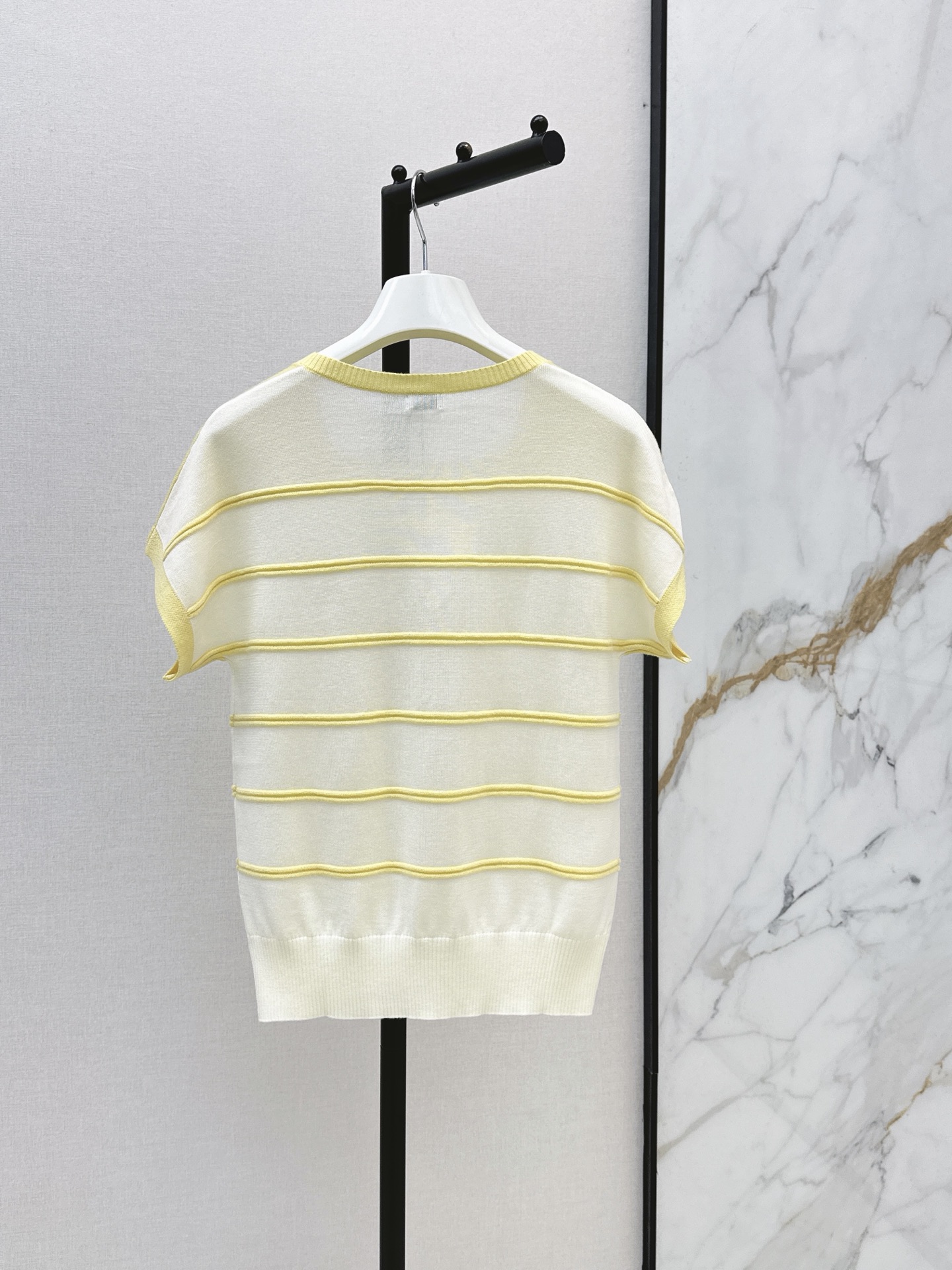 Loe 26ss stripe knit sweater