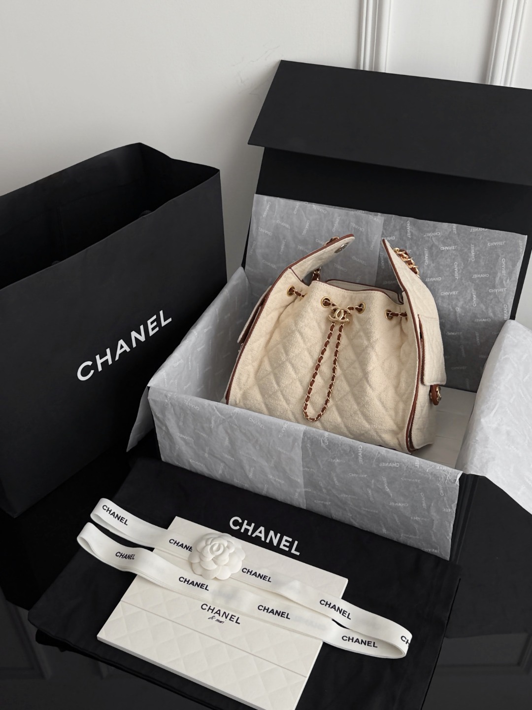 Chan 26S tote hobo bag