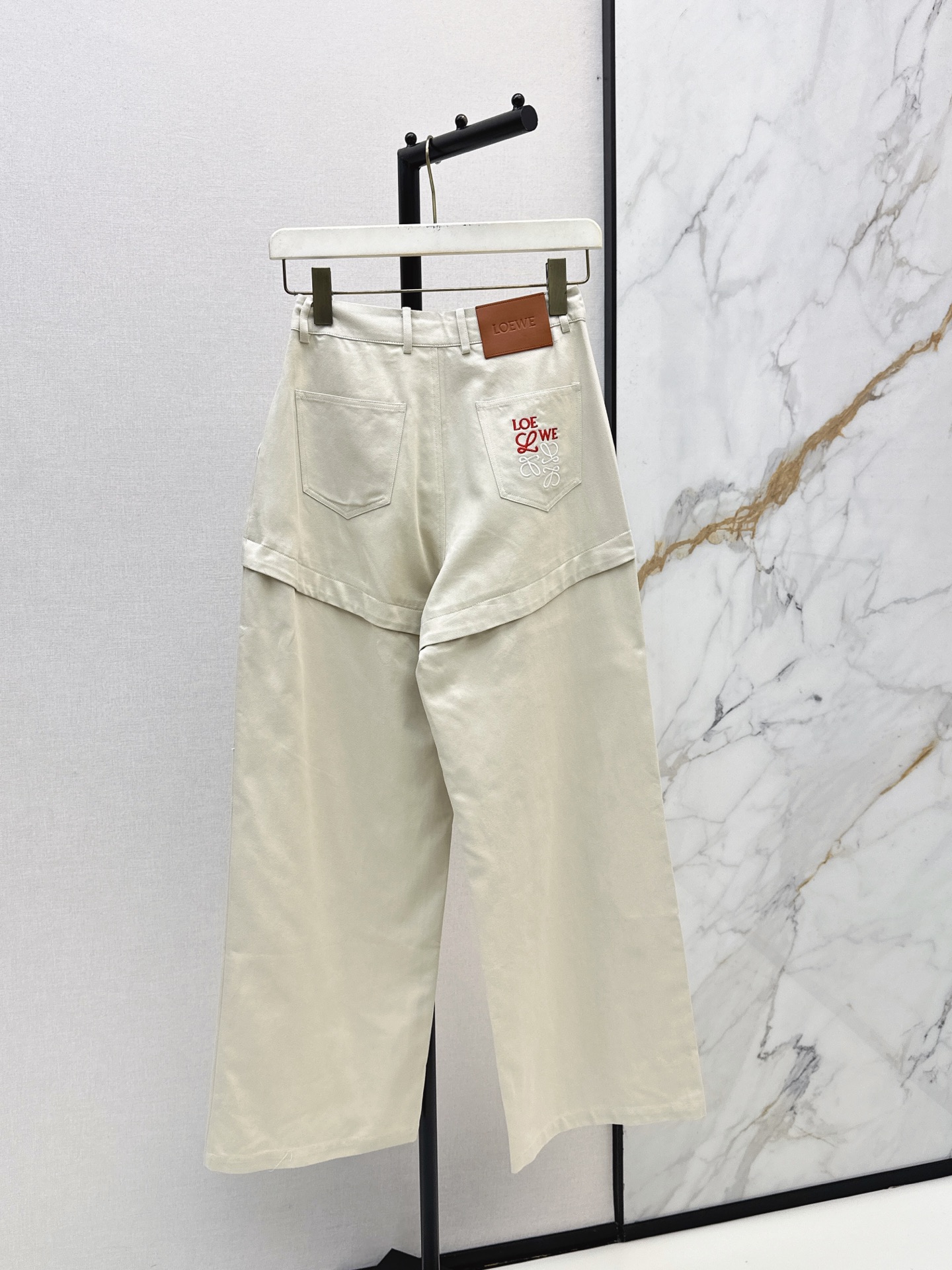 Loe 26sas embroidery pants