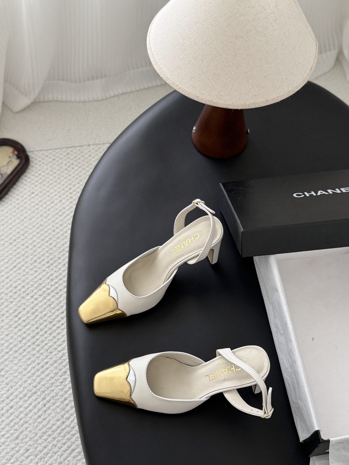 Chan 26P gold cap toe slingback heels