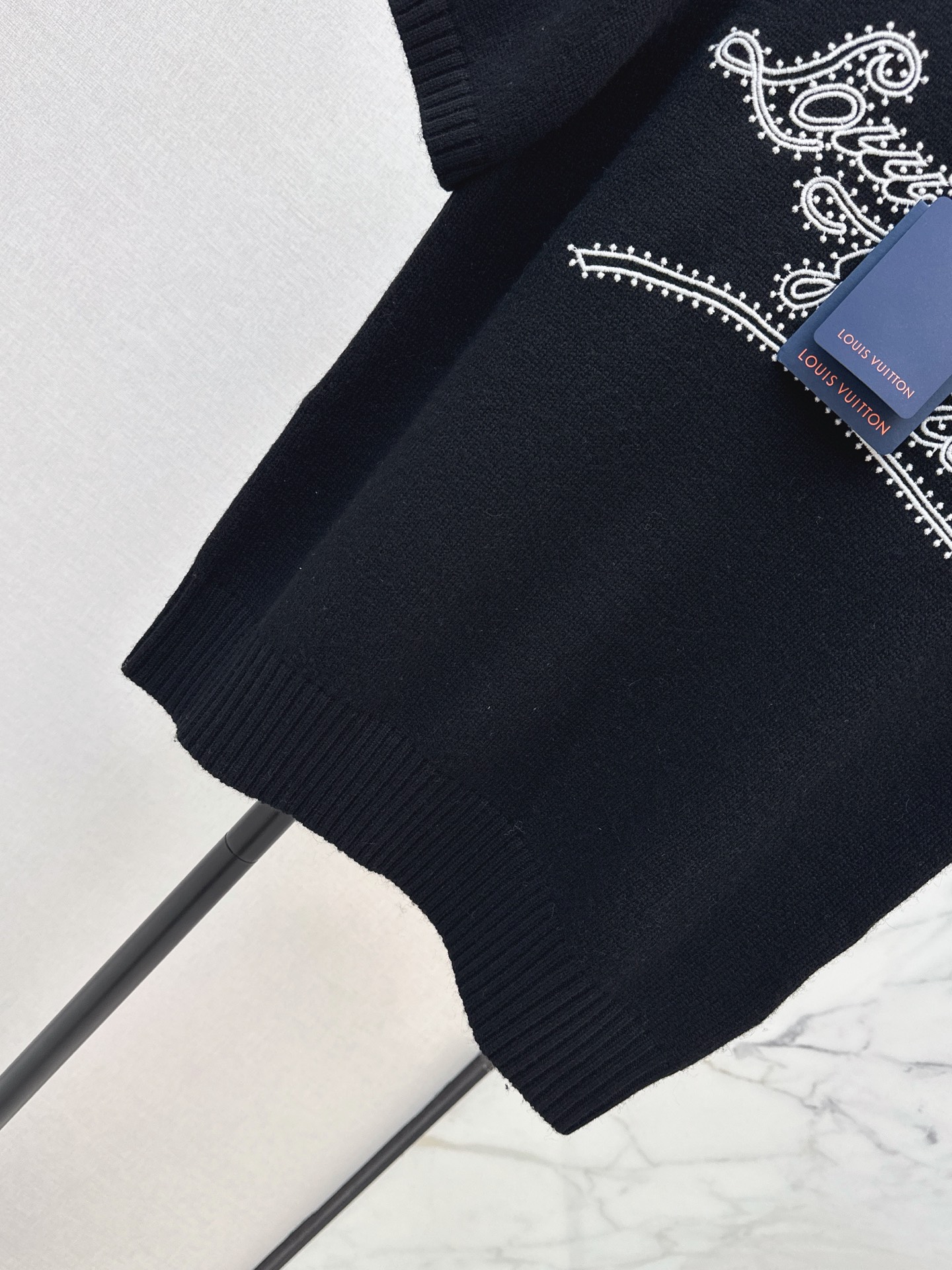 Loui 26ss embroidery knit sweater