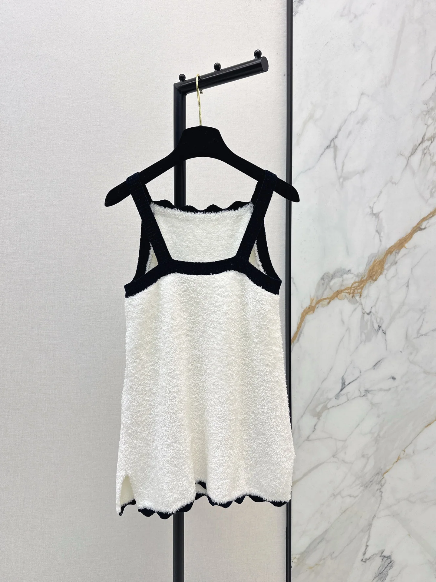 Chan 26ss contract vest