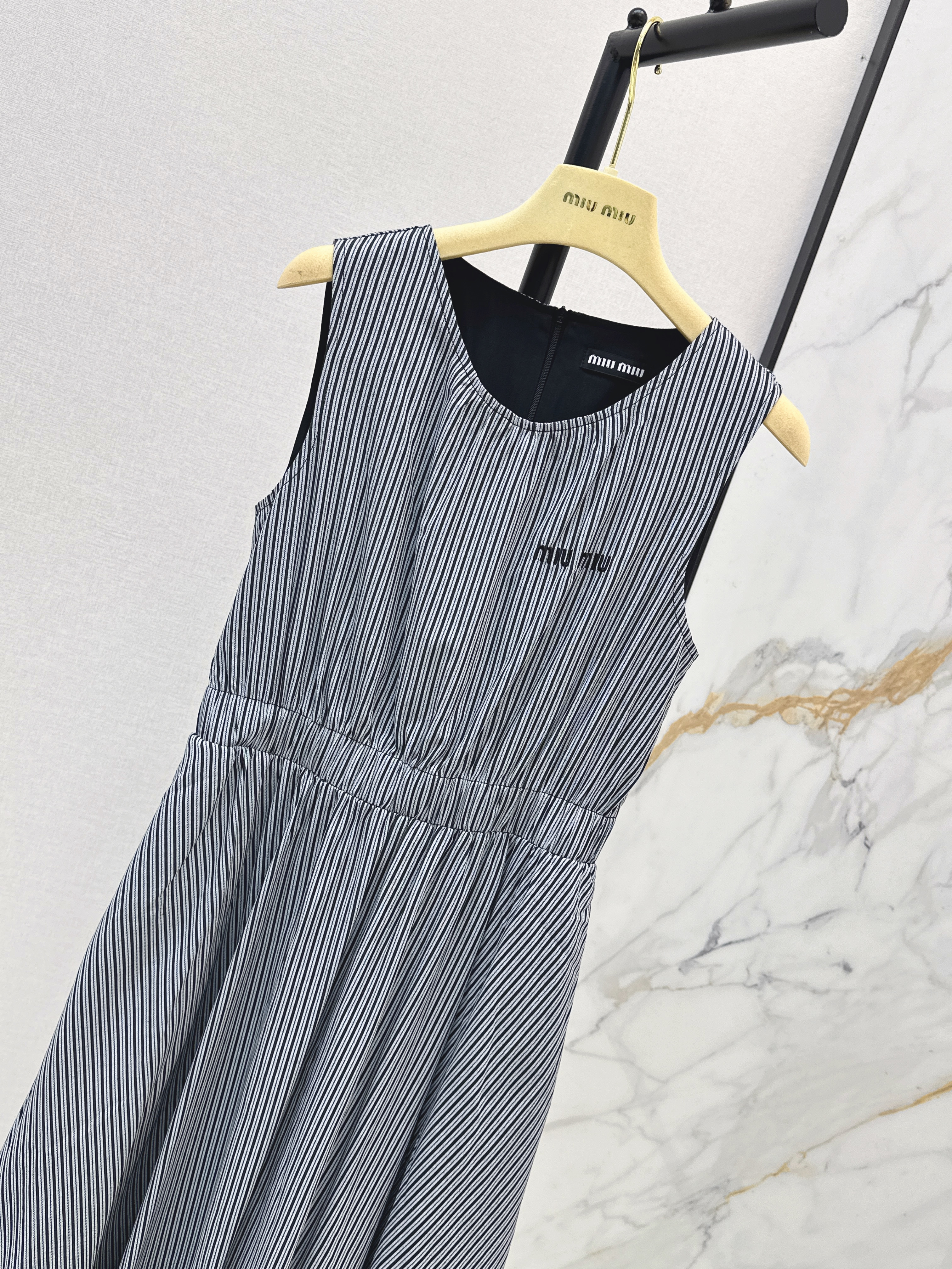Miu 26ss stripe sleeveless dress
