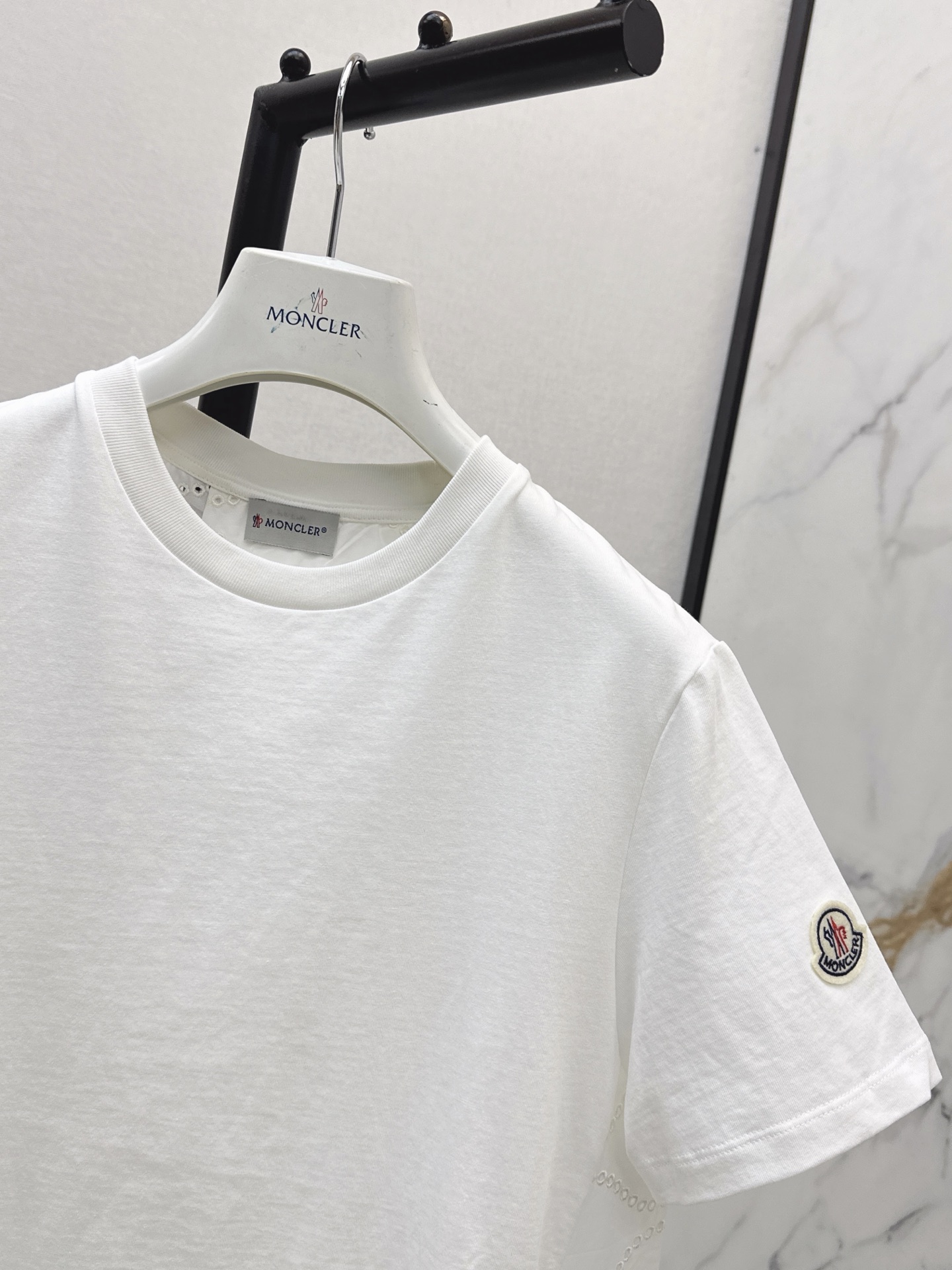 Monc 26ss embroidert t-shirt