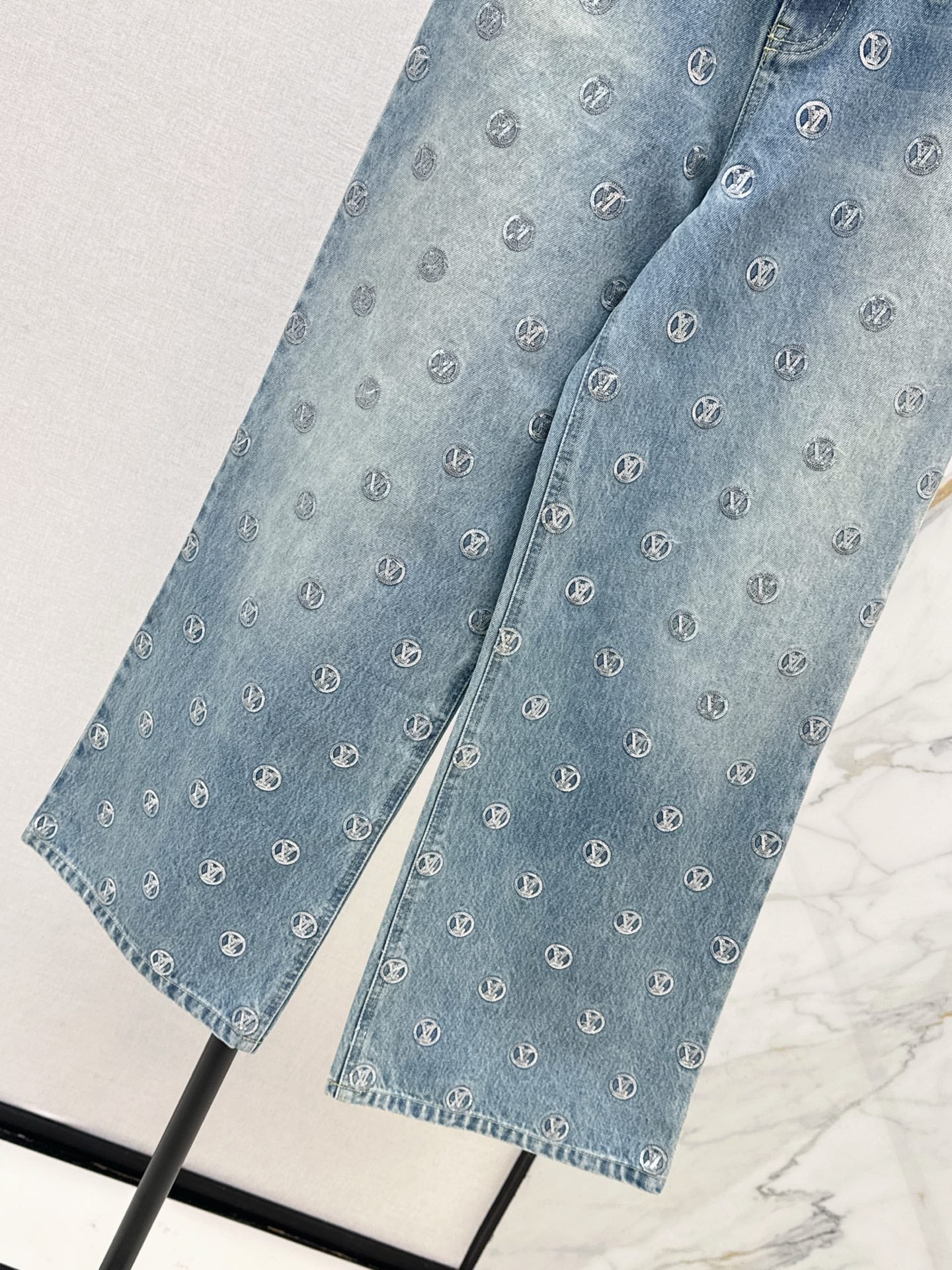 Louis 25fw embroidery jeans