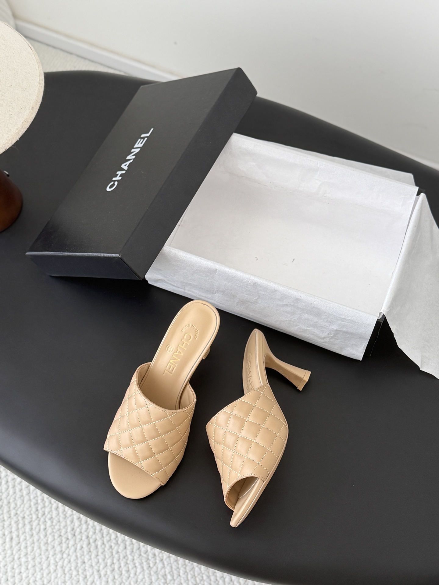 Chan 26ss kitten heels sandals