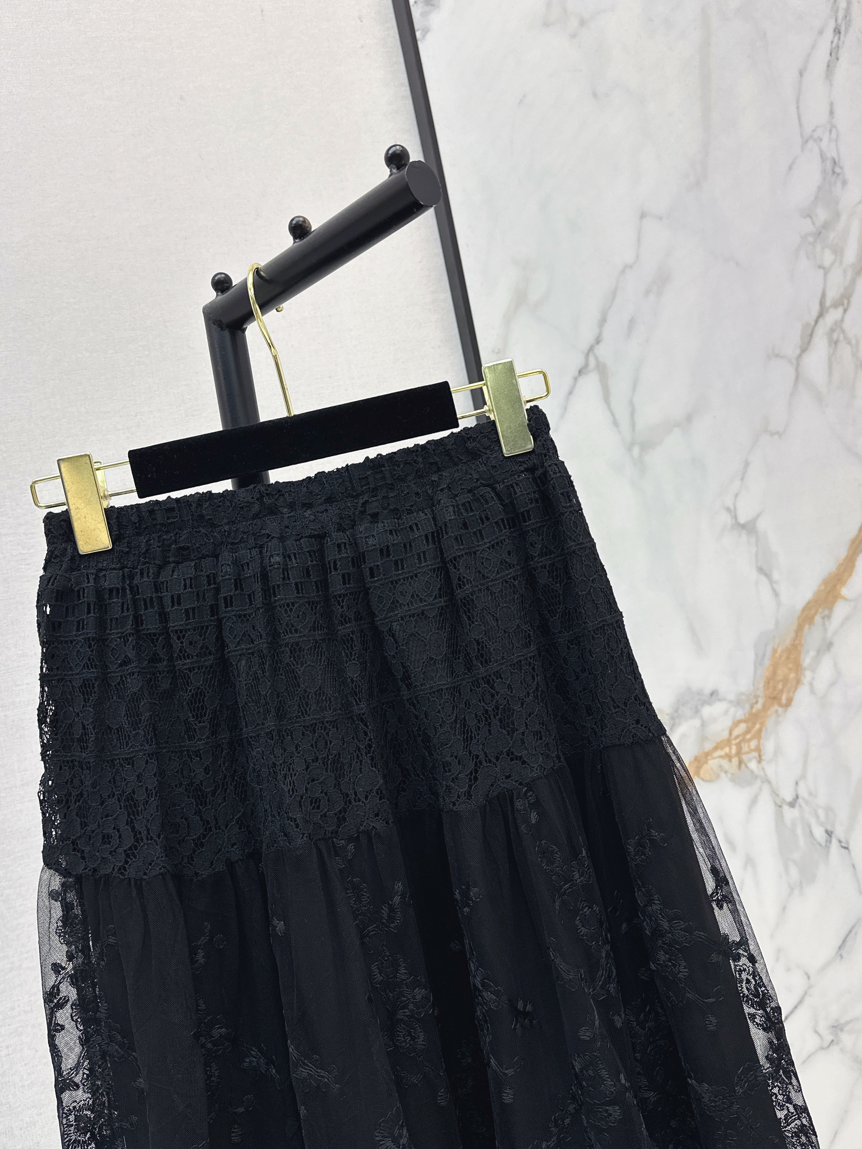 Chan 26ss lace skirt