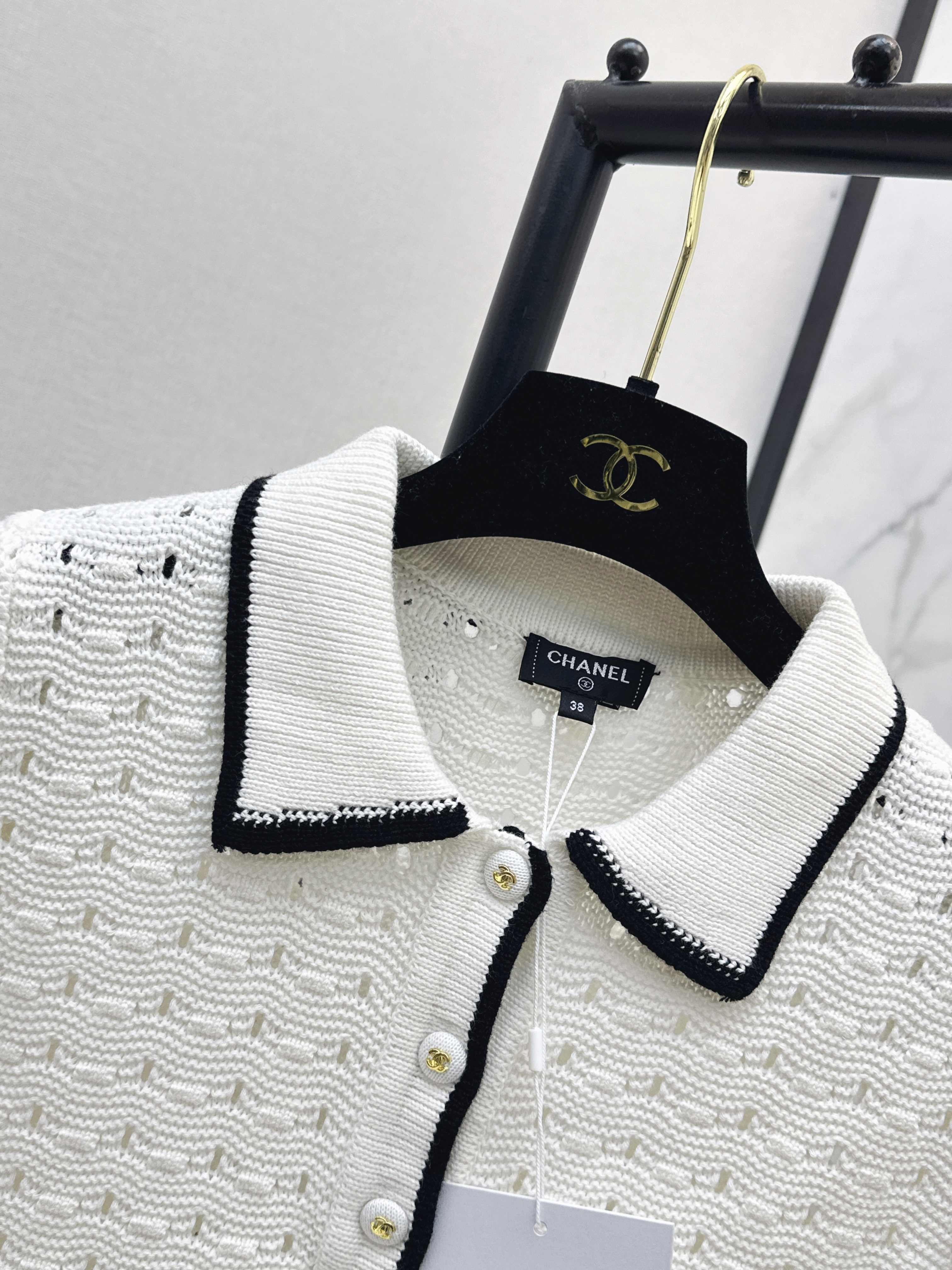 Chan 26ss White Contrast-Collar Knit Polo Top