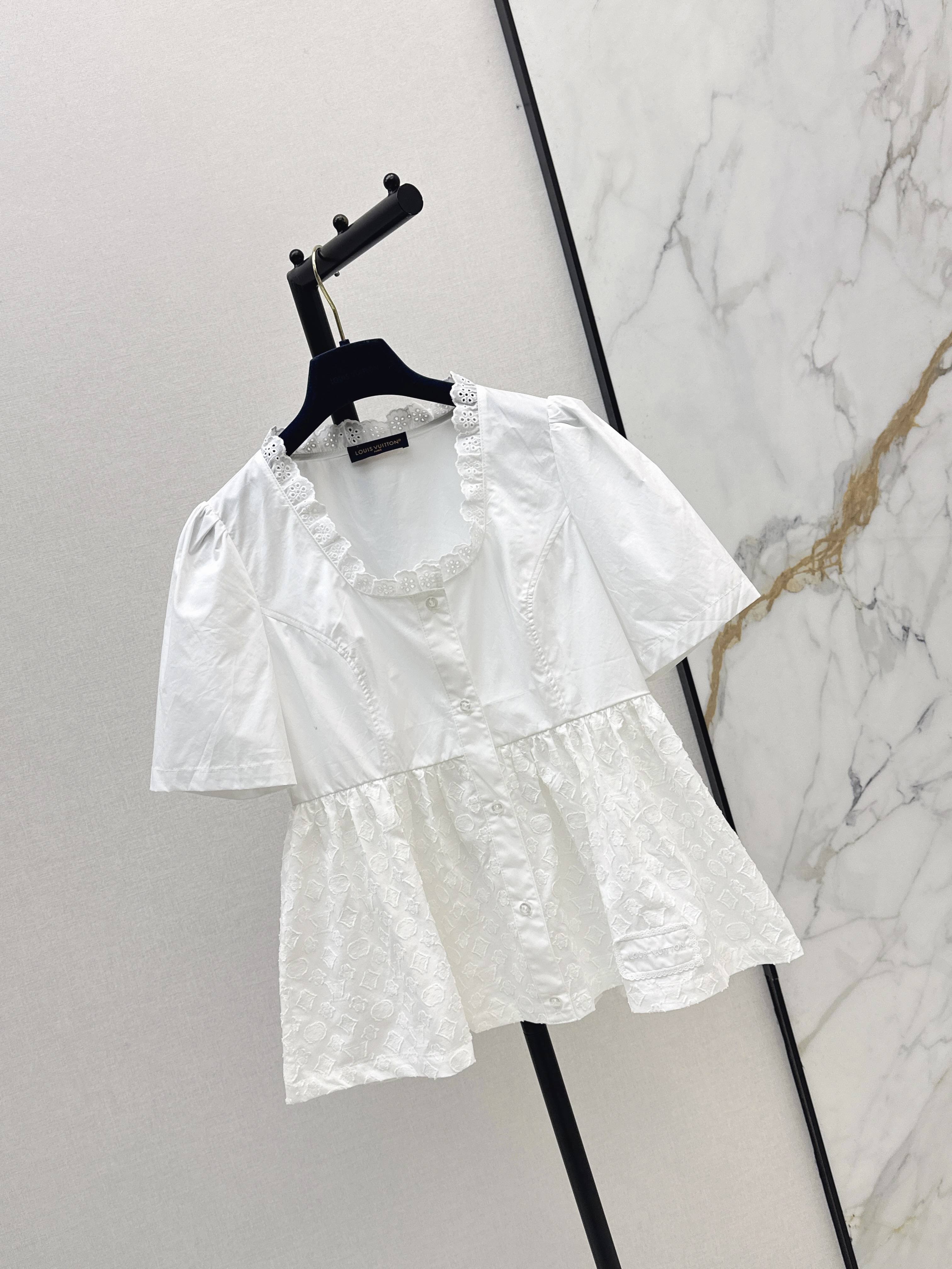 Loui 26ss lace trim puff-sleeve blouse